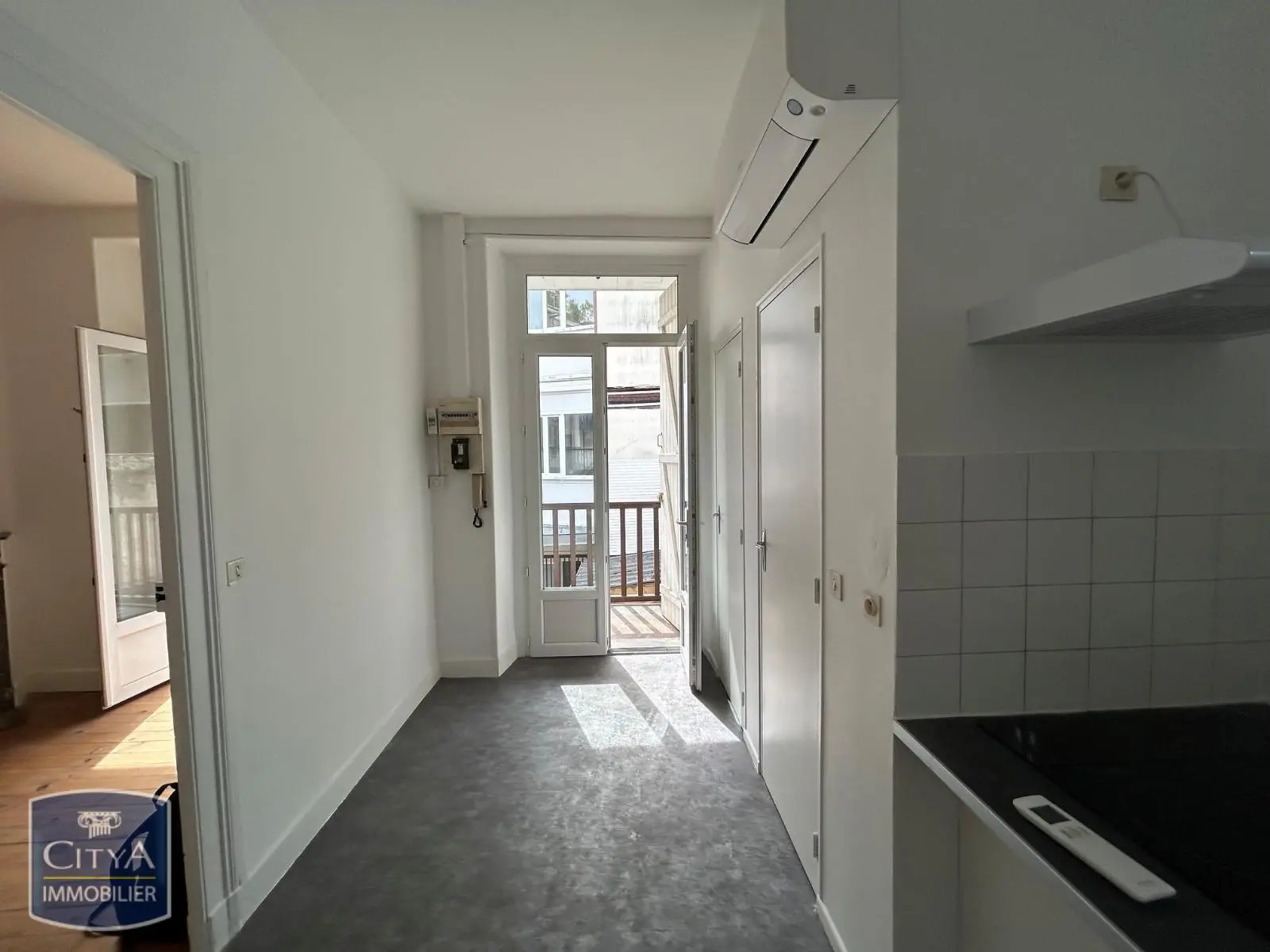 Photo 6 Appartement 1 pièce 28.55m²