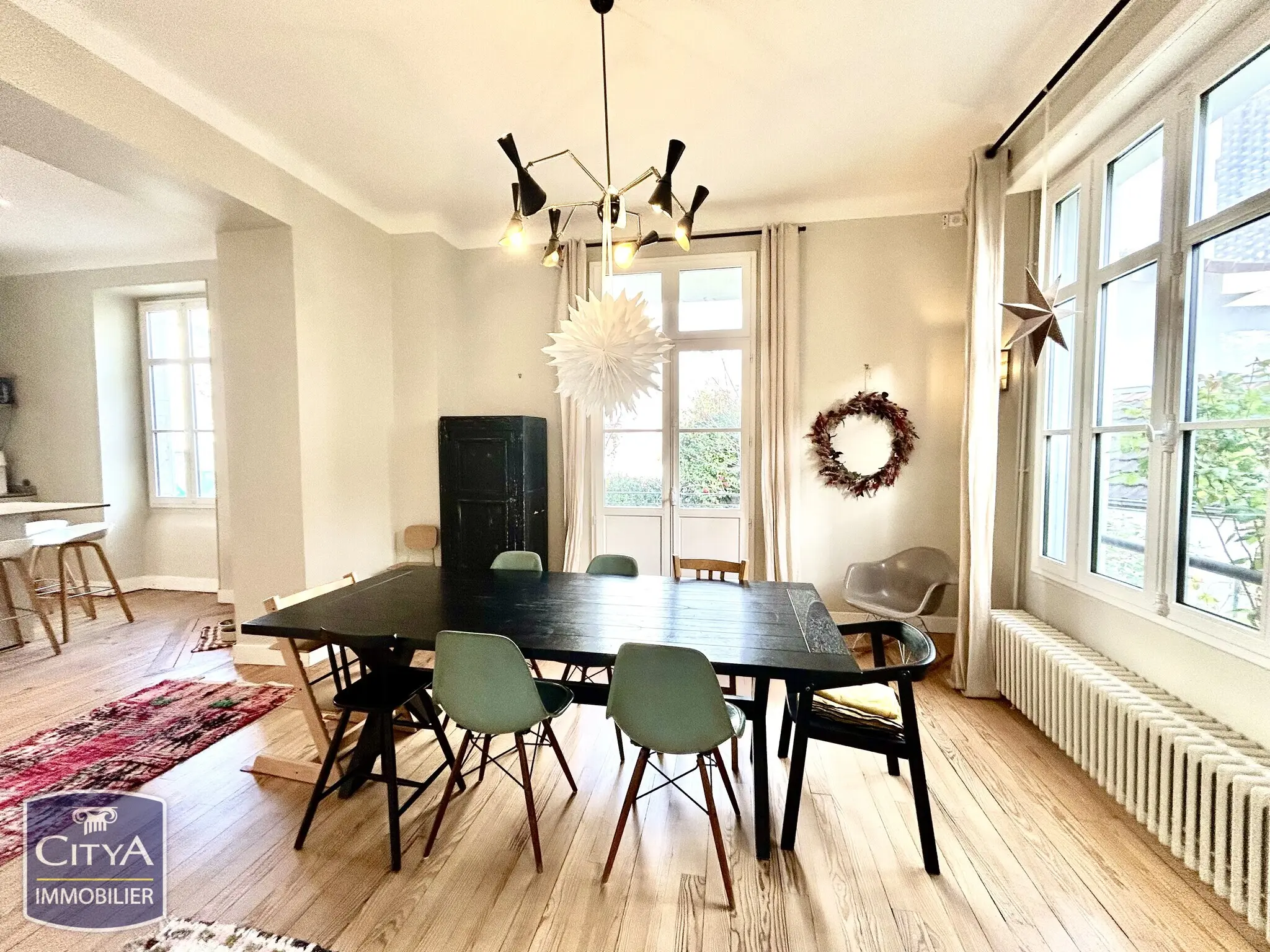 Photo 11 Maison 10 pièces 284.95m²