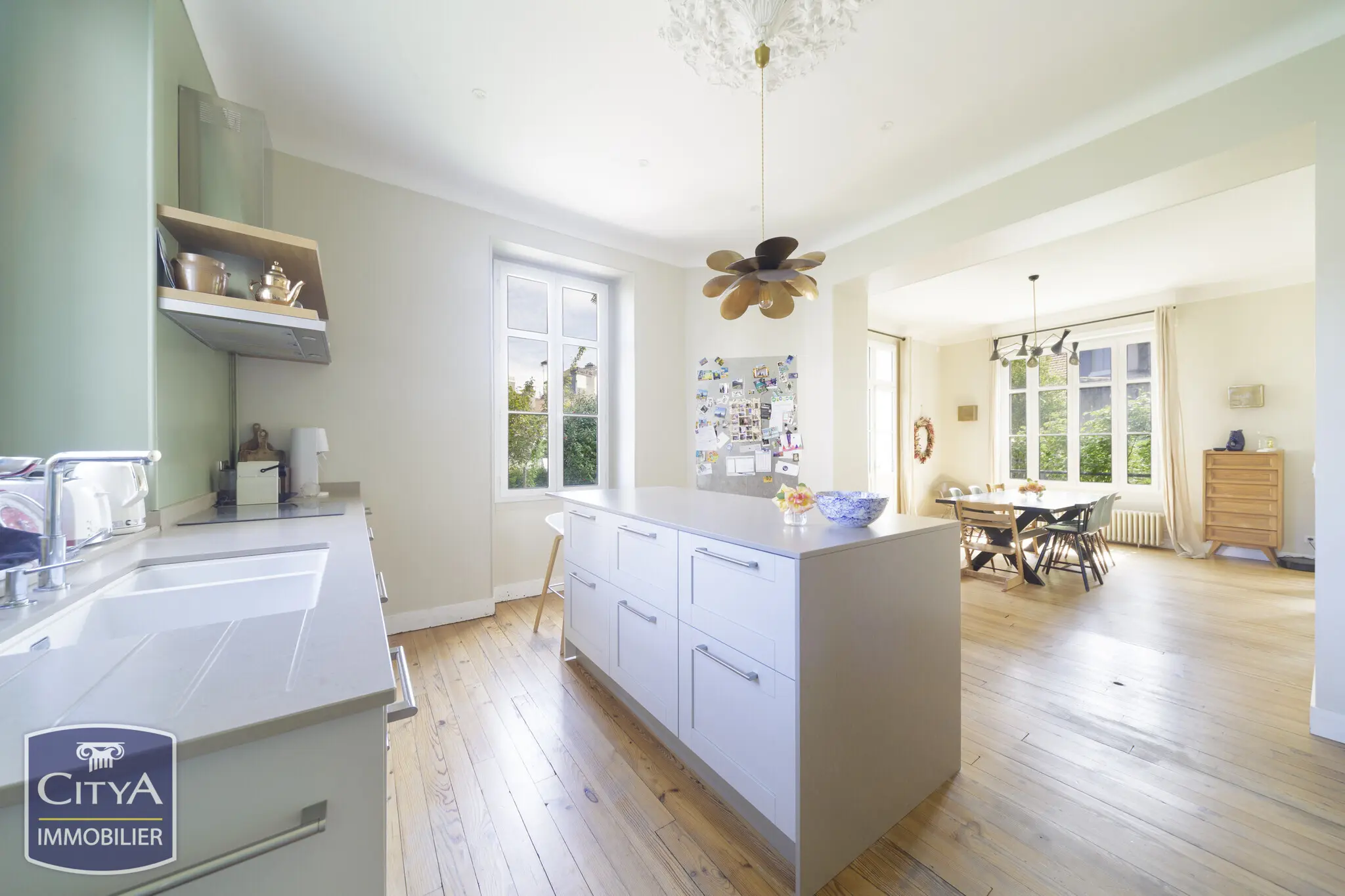 Photo 6 Maison 10 pièces 284.95m²