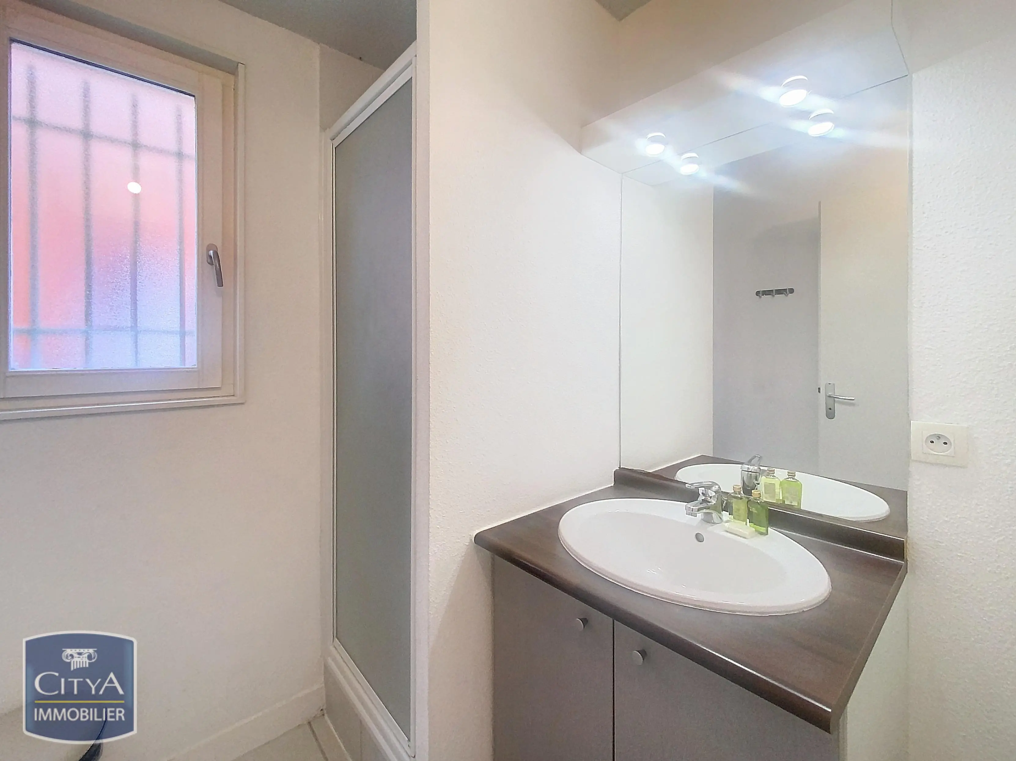 Photo 15 Appartement 4 pièces 60m²