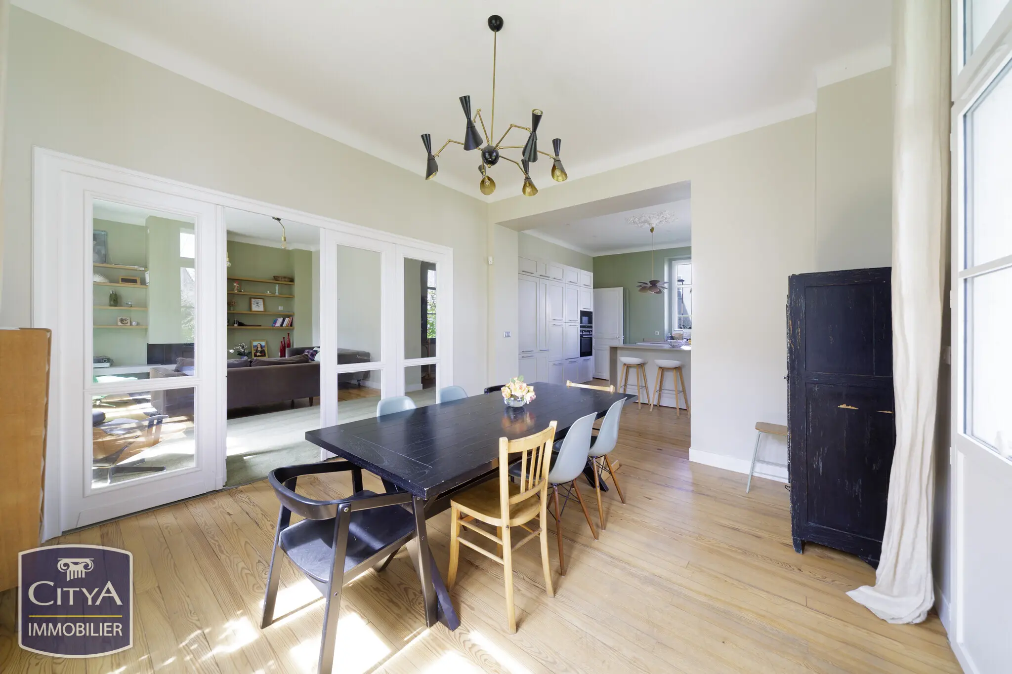 Photo 8 Maison 10 pièces 284.95m²