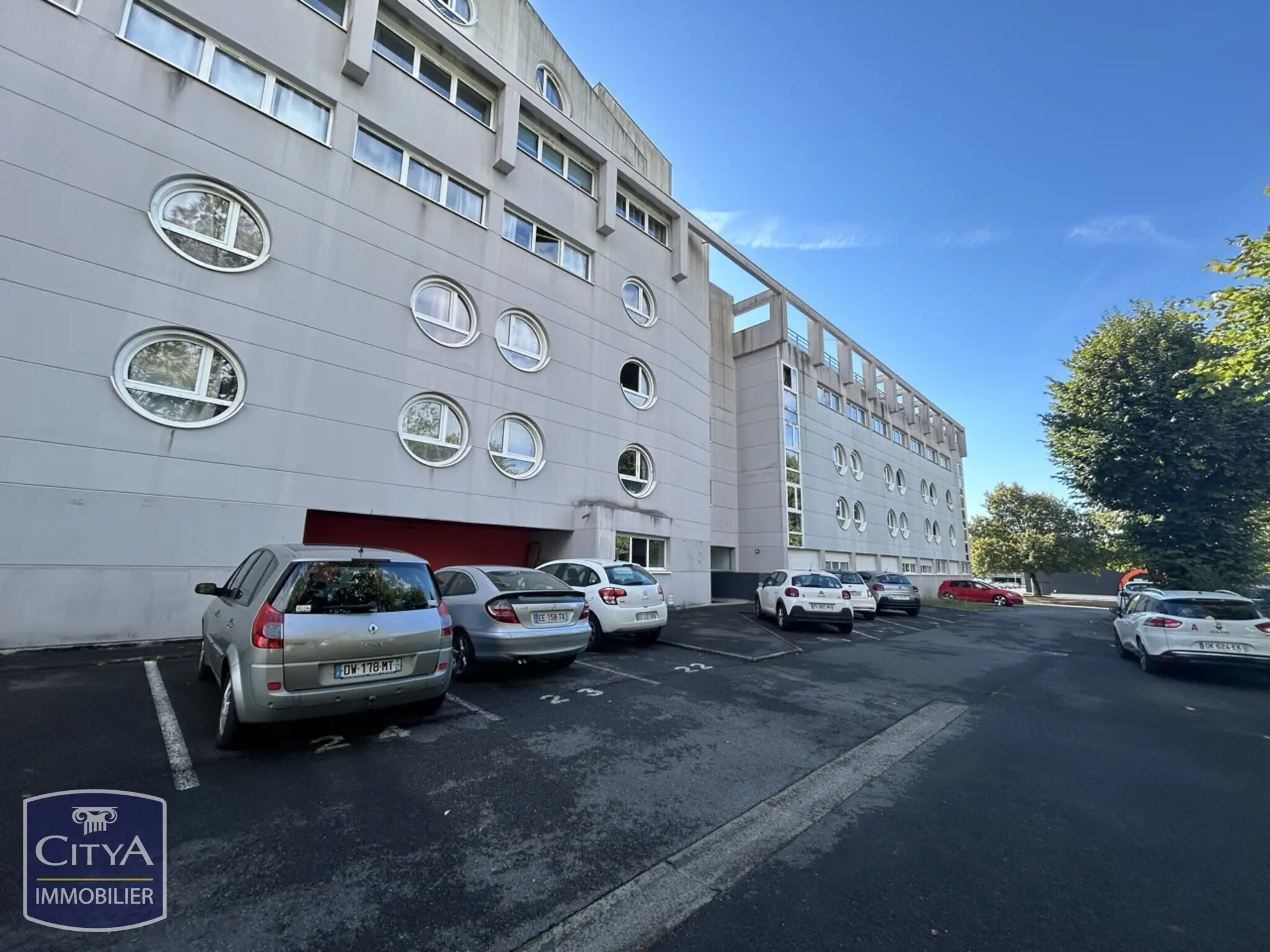 Photo 2 Appartement 1 pièce 18.42m²