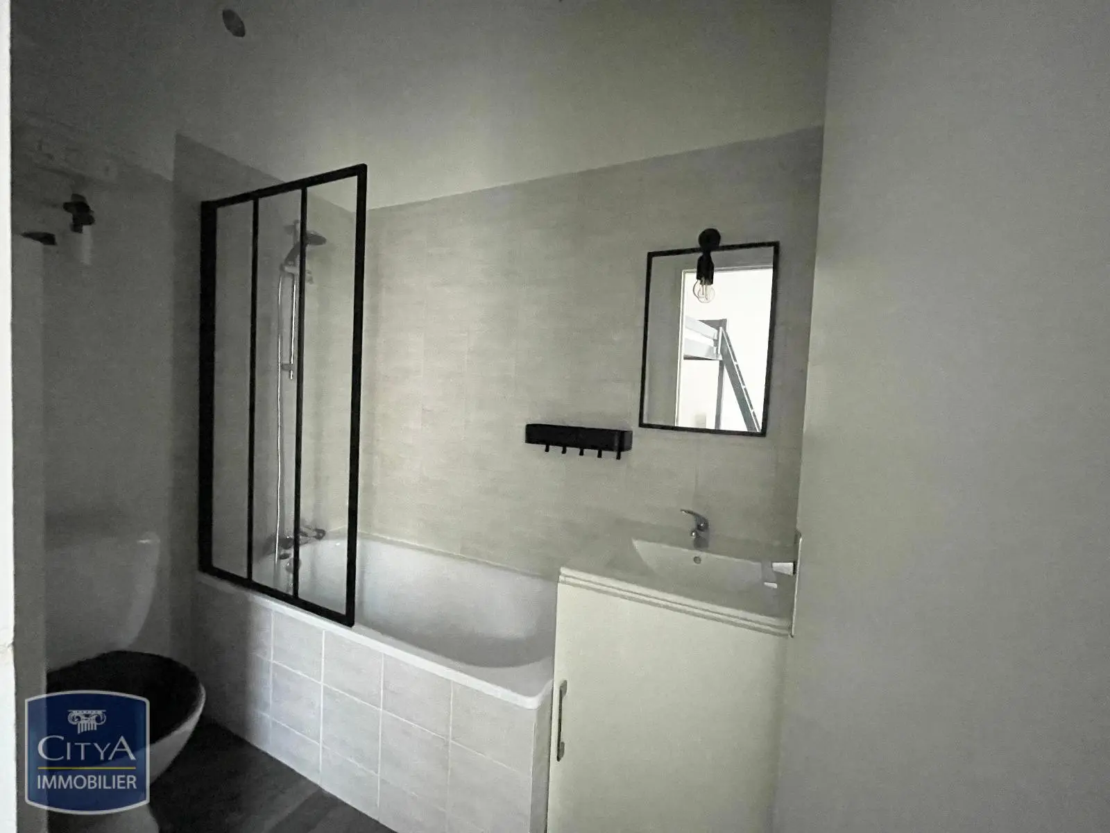 Photo 1 Appartement 1 pièce 15.63m²