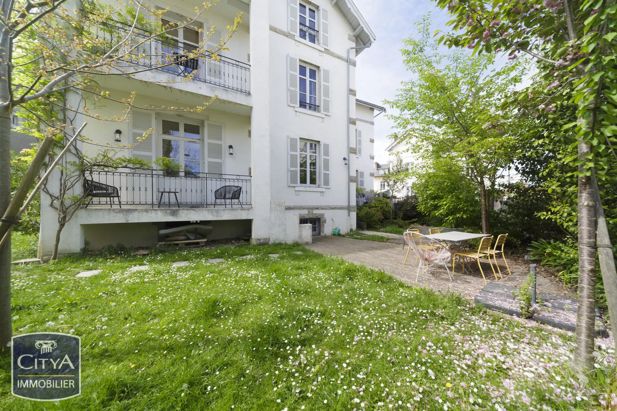 Photo 20 Maison 10 pièces 284.95m²