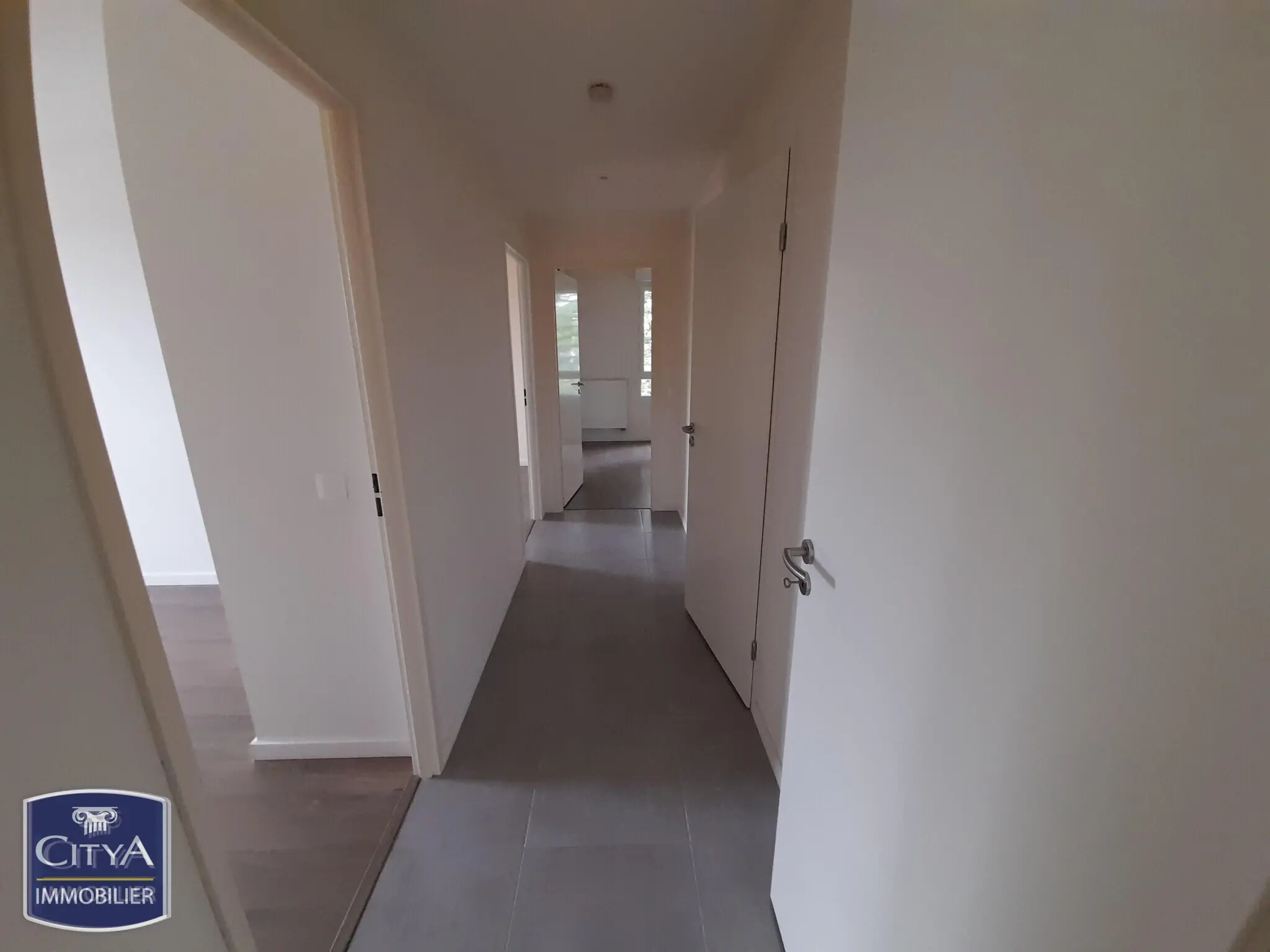 Photo 10 Appartement 4 pièces 96.51m²