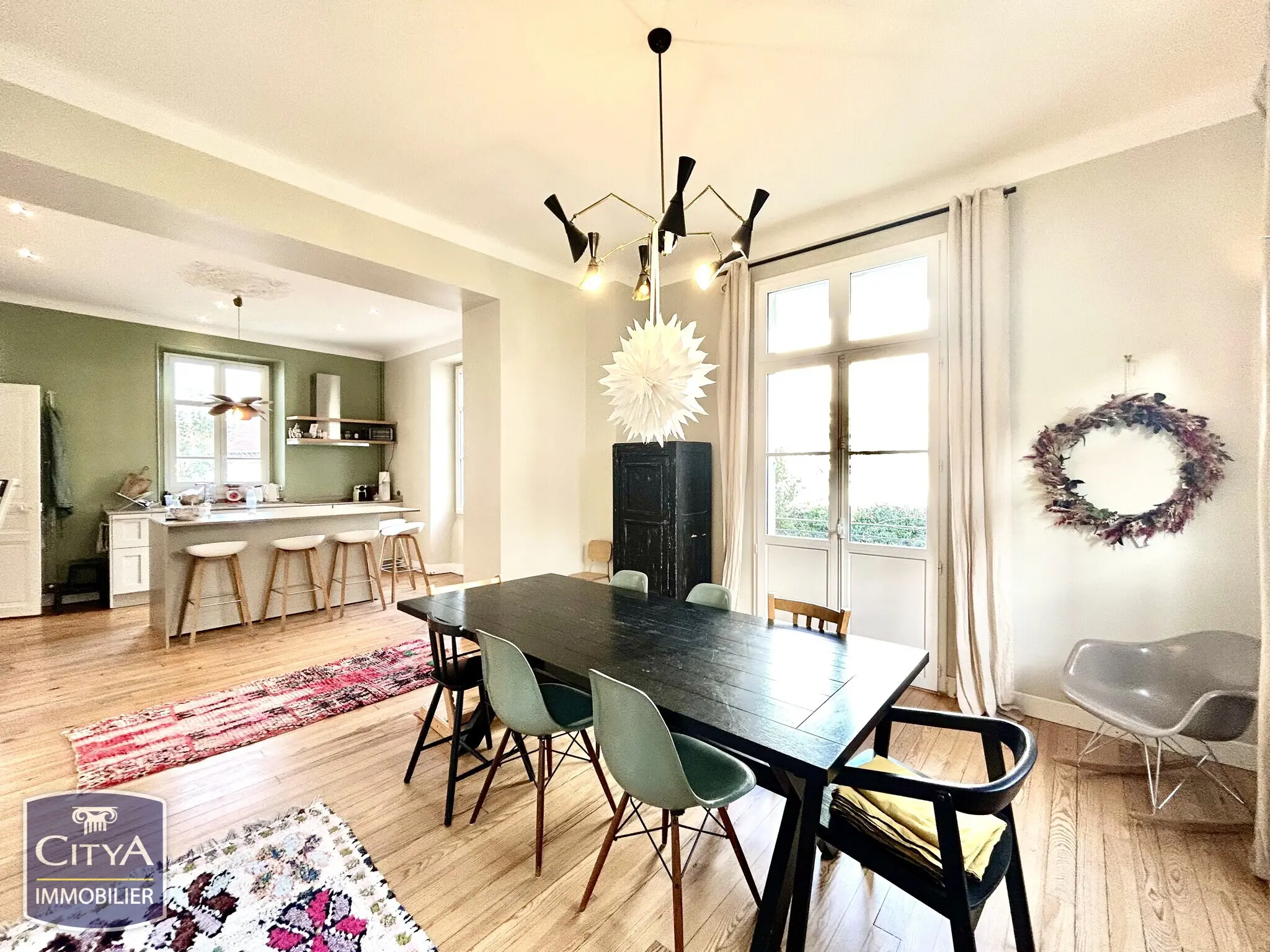 Photo 10 Maison 10 pièces 284.95m²