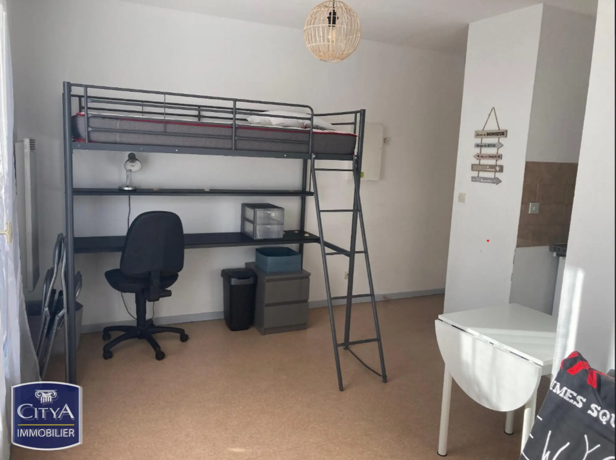 Photo 2 Appartement 1 pièce 17.96m²