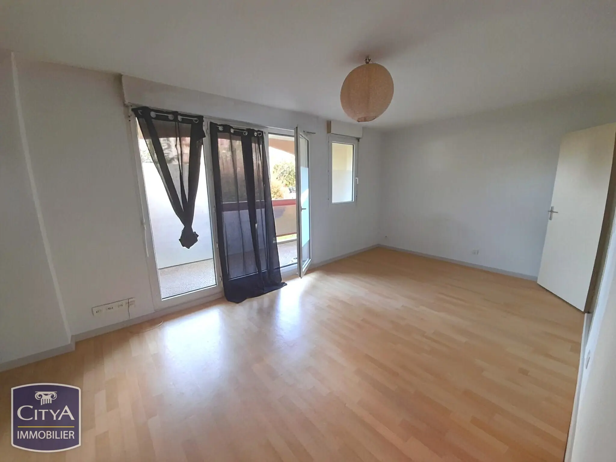 Photo 1 Appartement 1 pièce 30m²