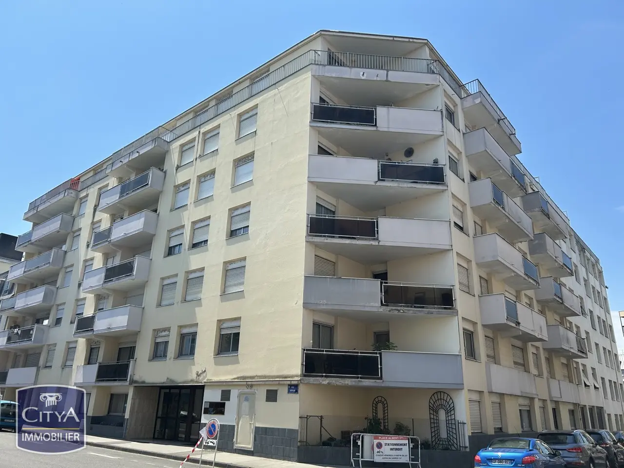 Photo 1 Appartement 1 pièce 27.31m²