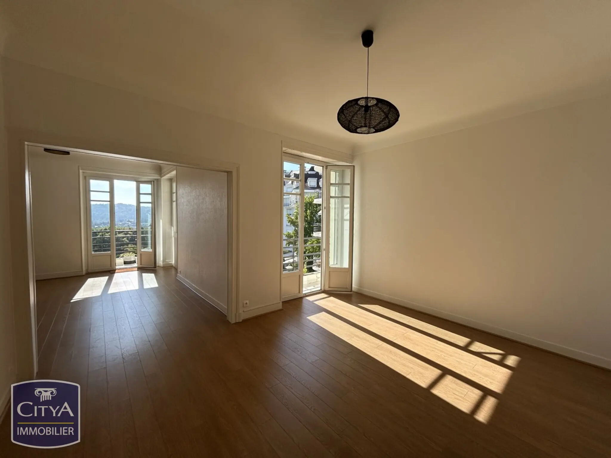 Photo 3 Appartement 5 pièces 138.28m²