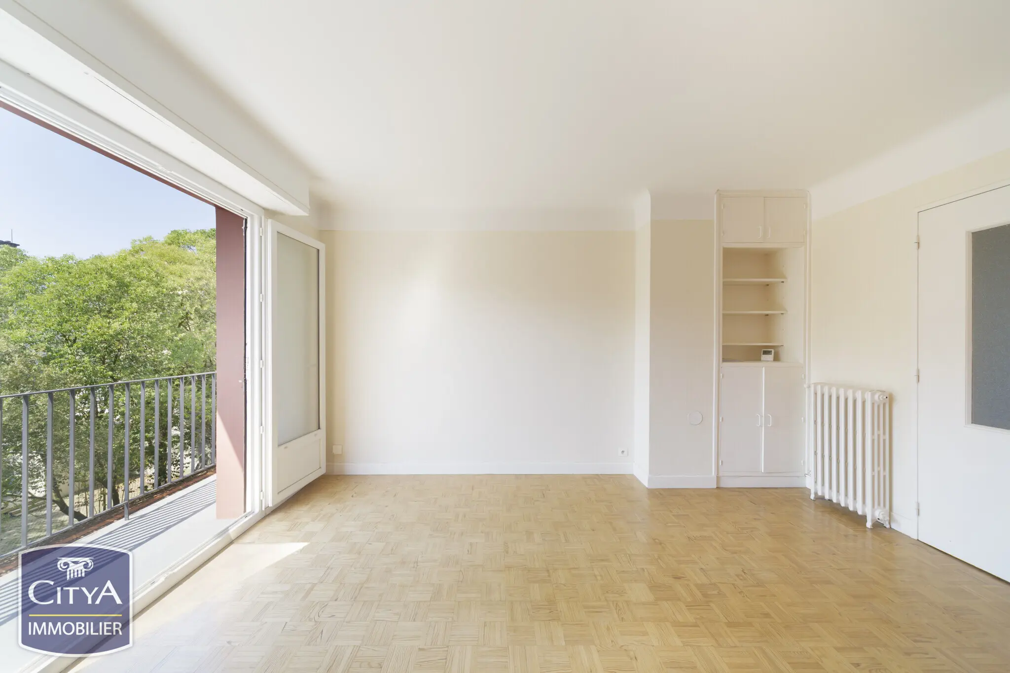 Photo 2 Appartement 1 pièce 35.48m²