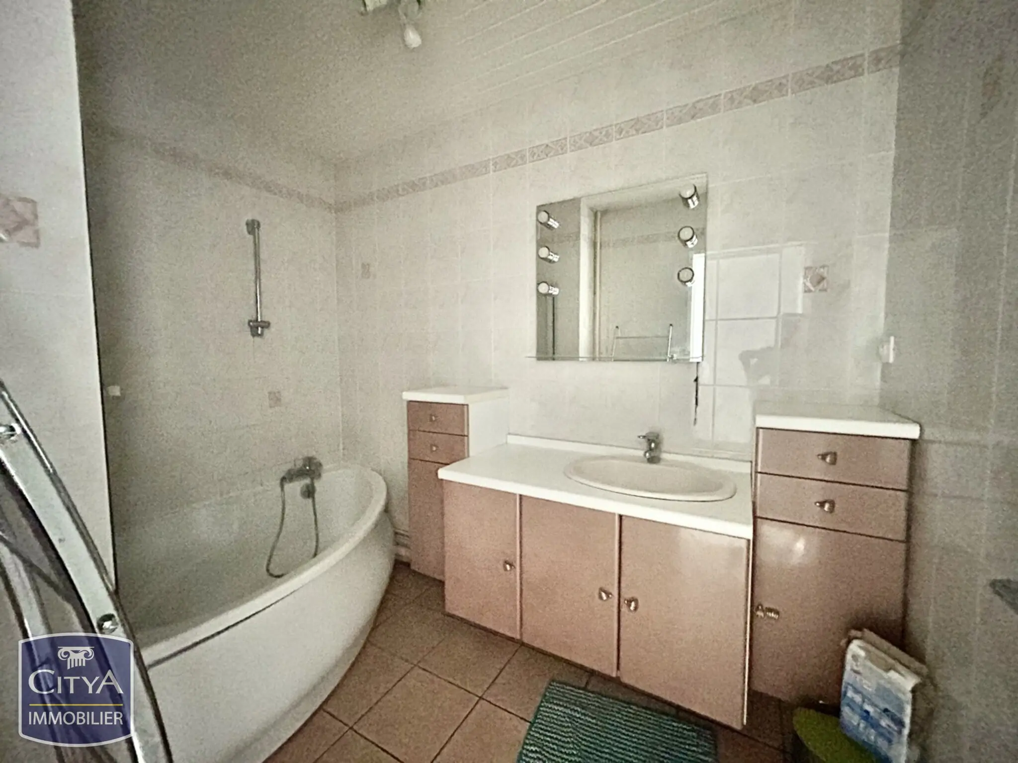 Photo 17 Appartement 5 pièces 103.18m²