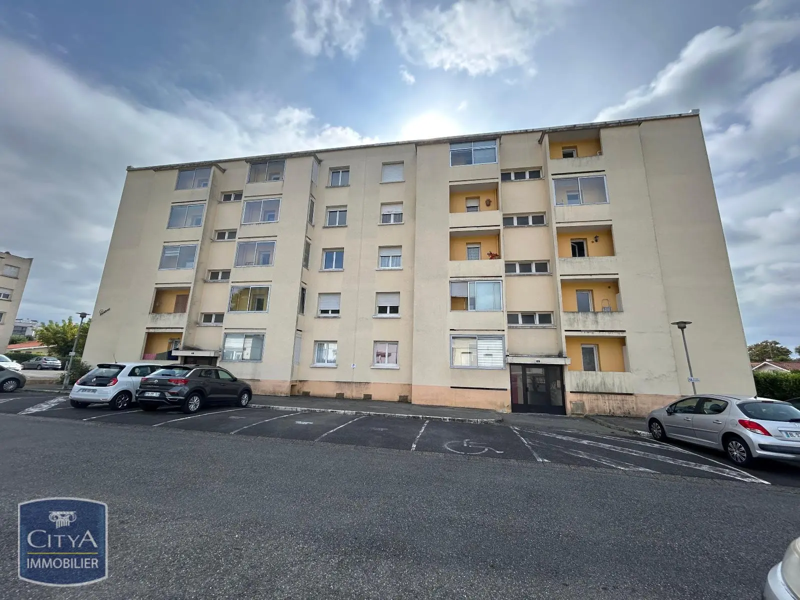 Photo 2 pour Appartement 4 pièces 66m² Photo 2 Appartement 4 pièces 66m²