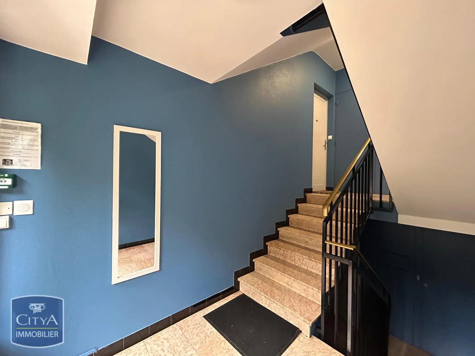 Photo 1 Appartement 4 pièces 91.79m²