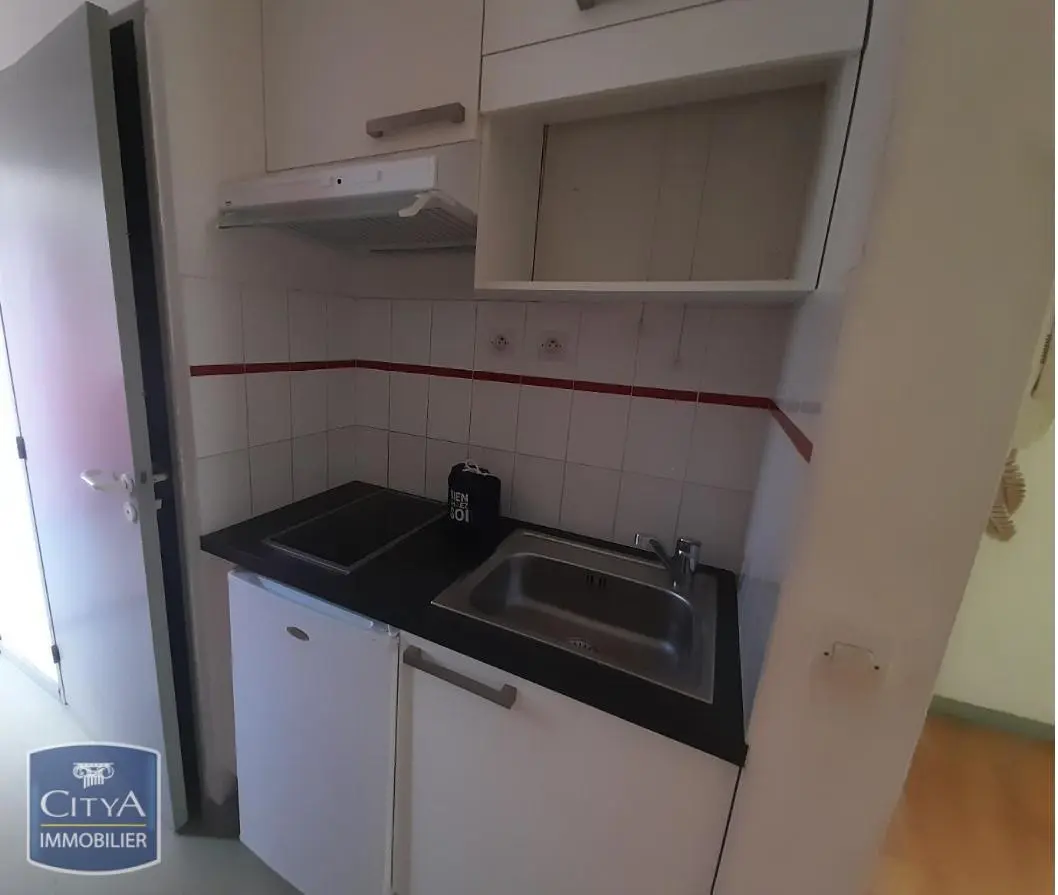 Photo 3 Appartement 1 pièce 17.71m²