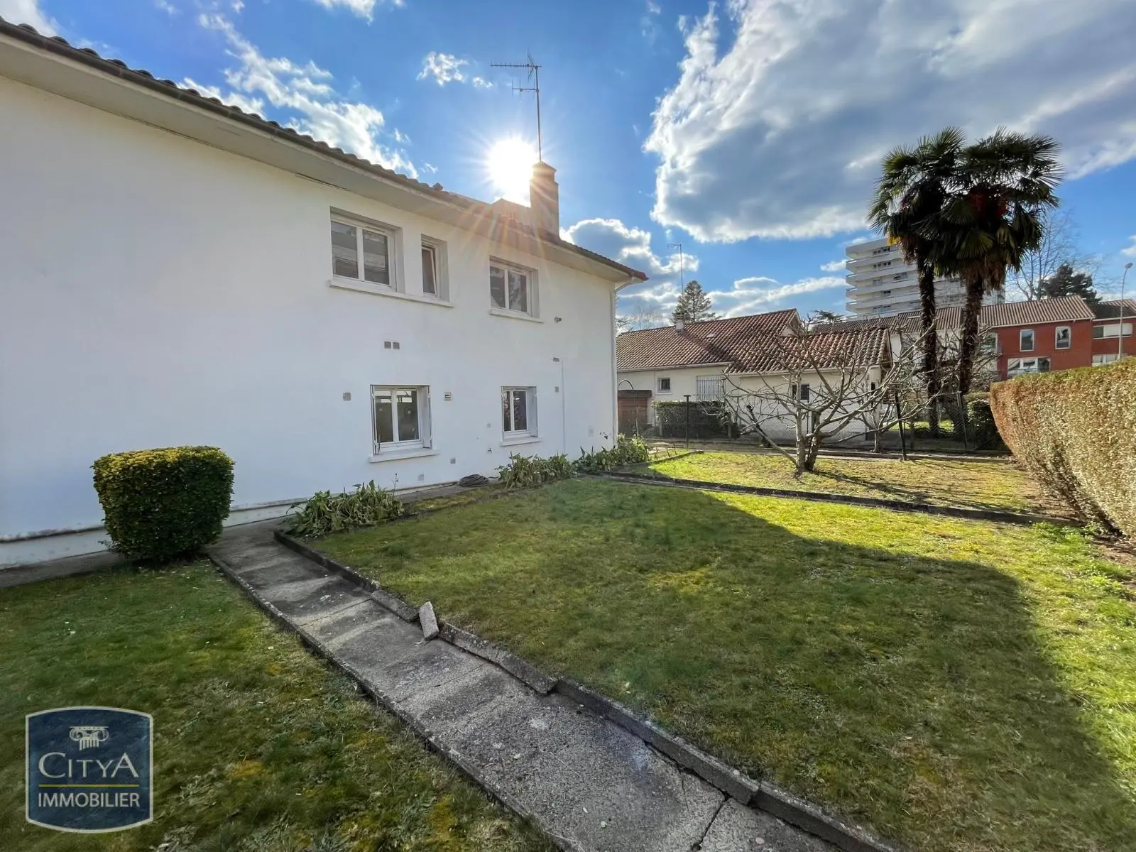 Photo 1 Maison 4 pièces 137m²