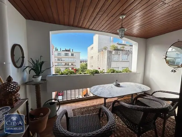 Photo 1 Appartement 4 pièces 99.8m²