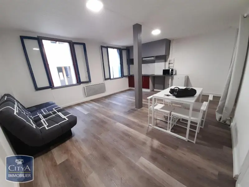 Photo 2 Appartement 1 pièce 40.8m²