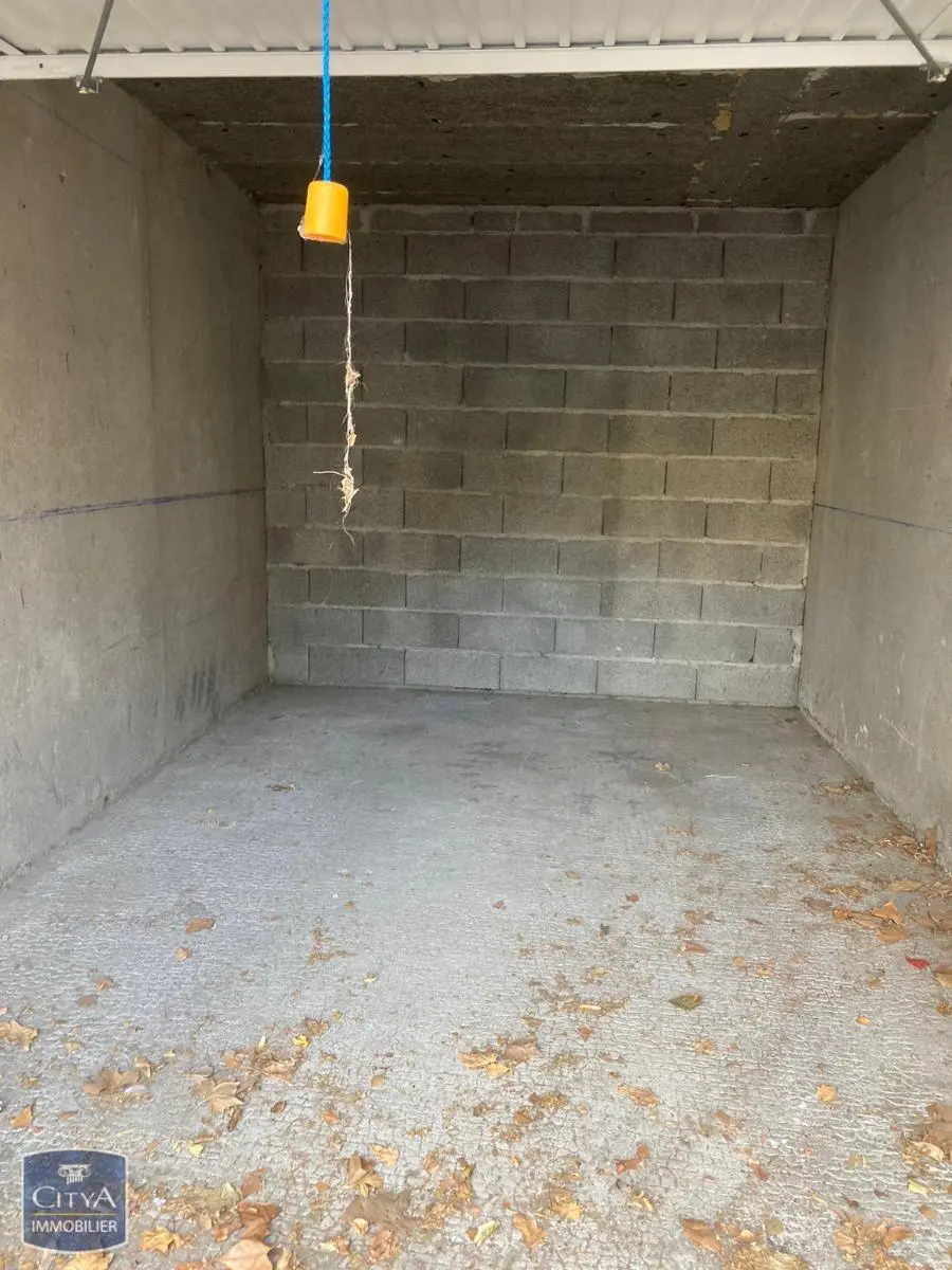Photo 1 Parking 13m²