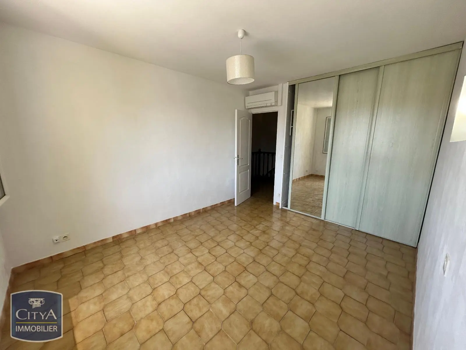 Photo 21 Maison 4 pièces 147.24m²