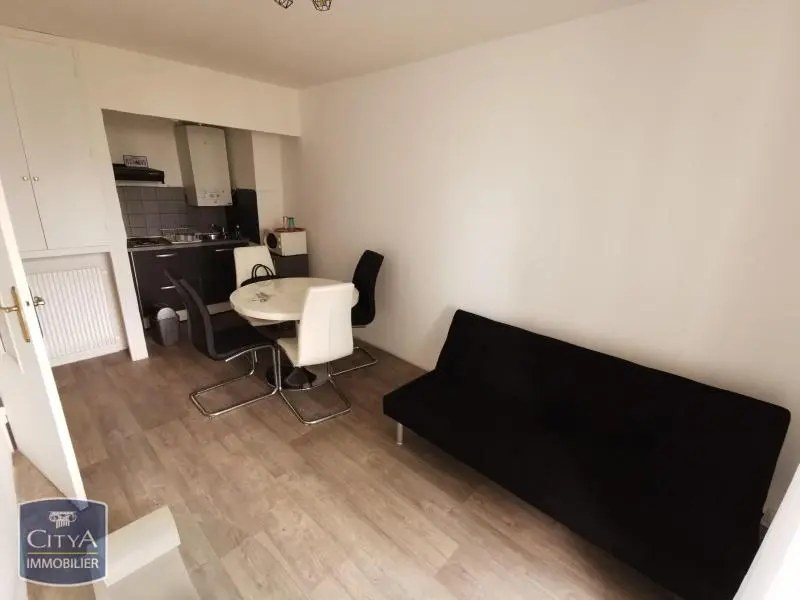 Photo 1 Appartement 1 pièce 27.19m²