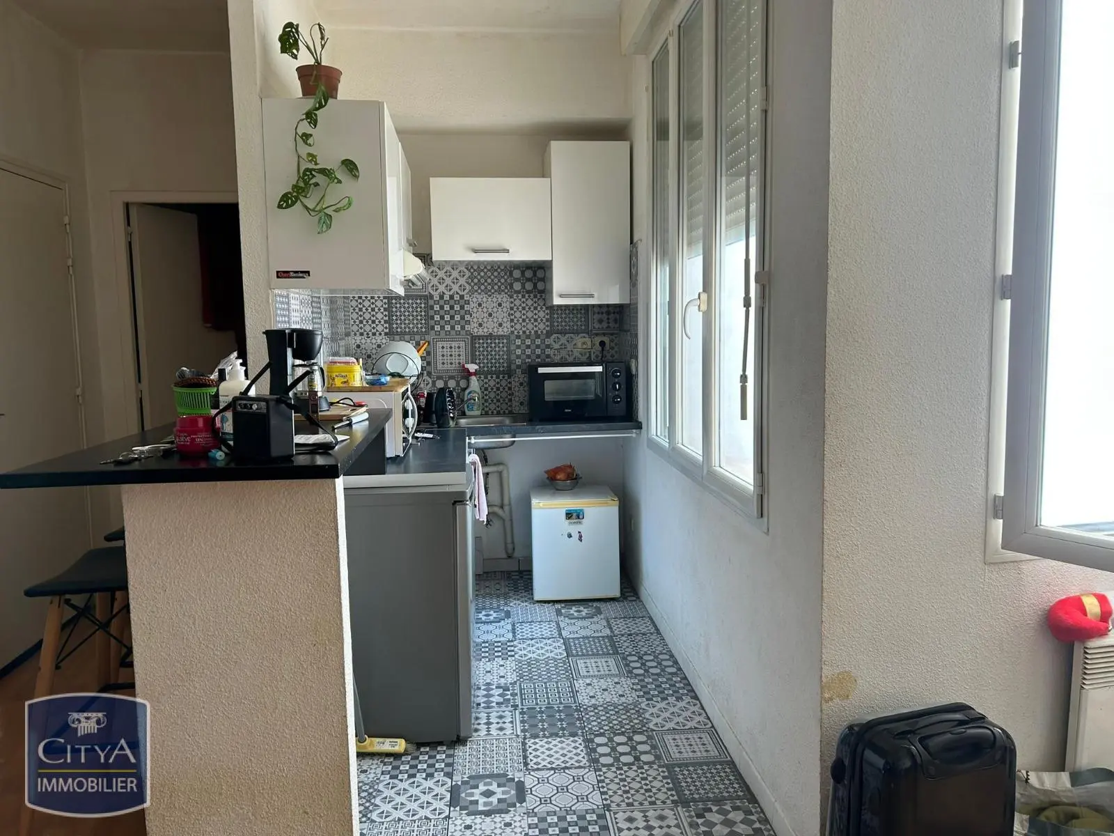 Photo 2 Appartement 1 pièce 28.14m²