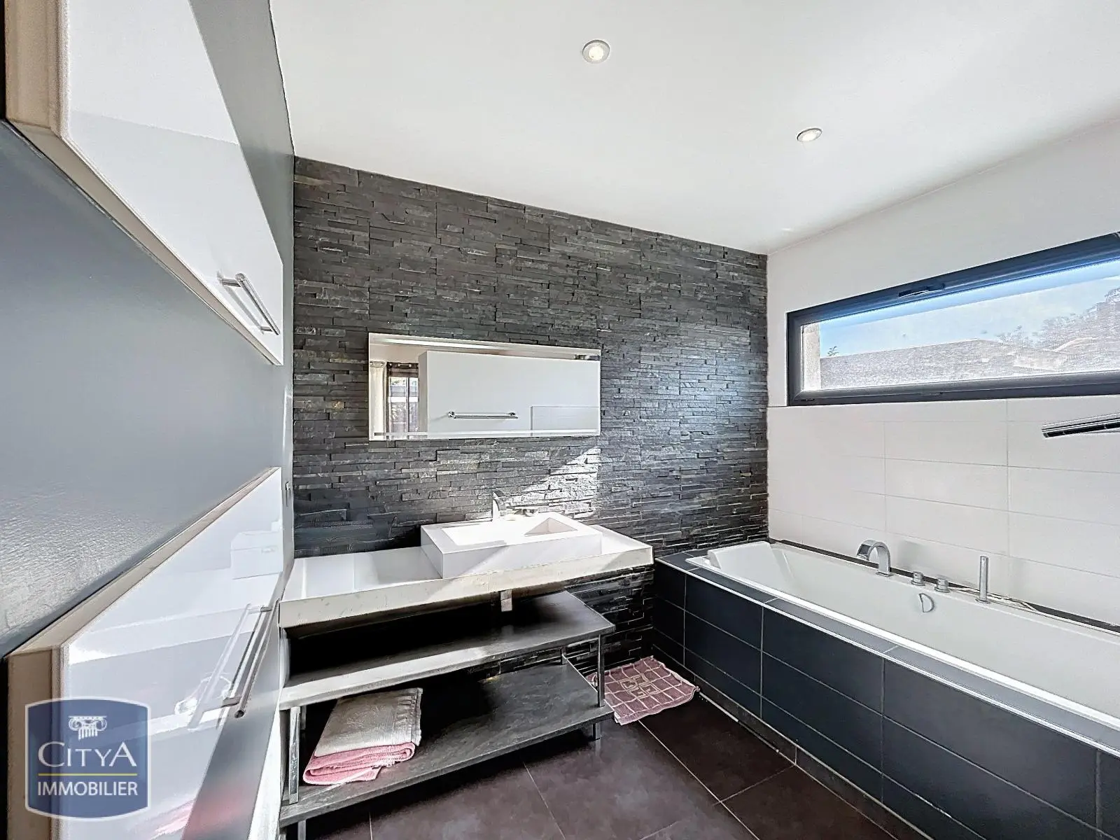 Photo 10 Maison 4 pièces 122m²