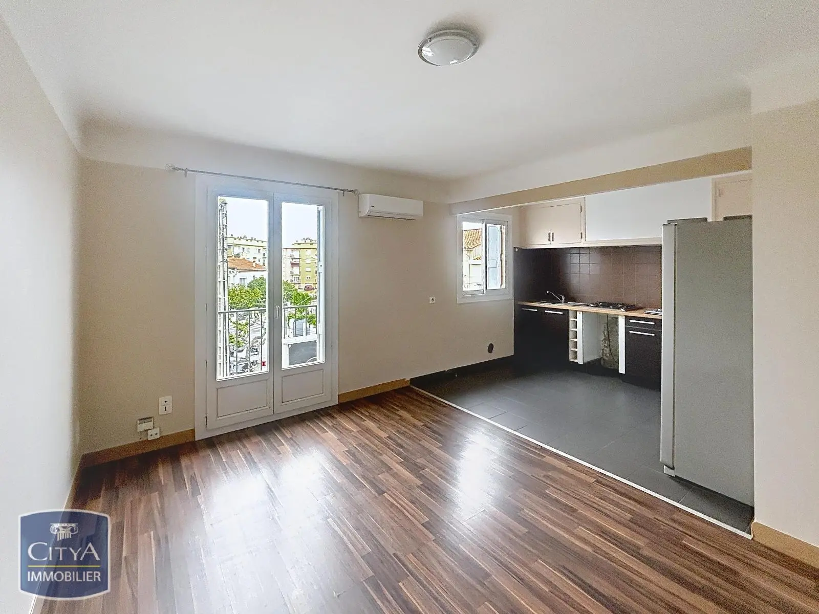 Photo 1 Appartement 2 pièces 43m²