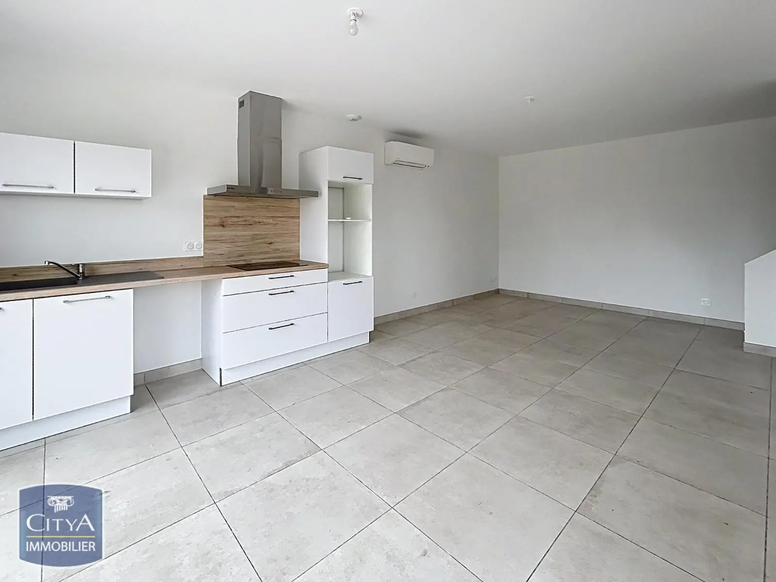 Photo 2 Maison 4 pièces 83.89m²