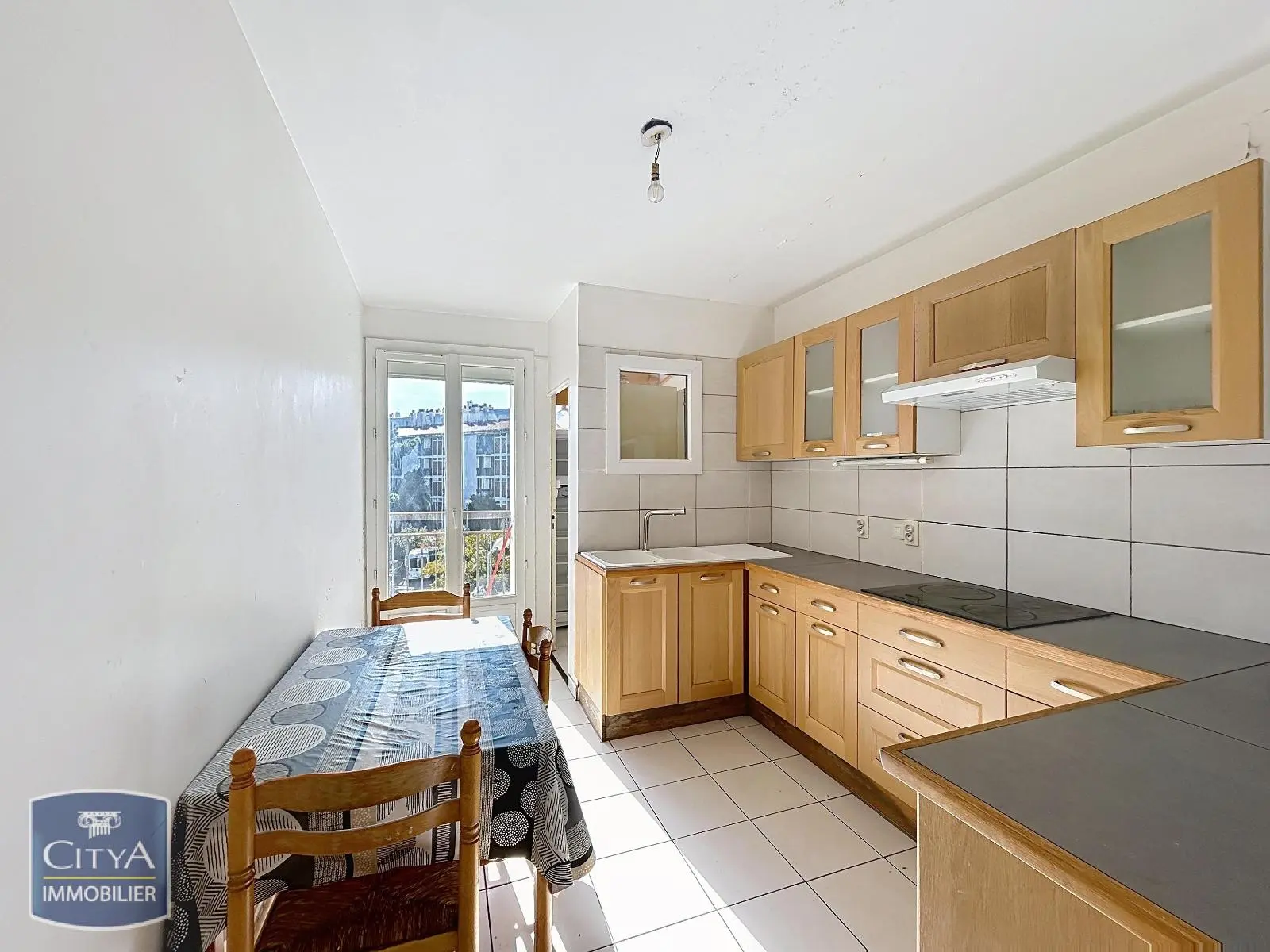 Photo 1 Appartement 5 pièces 97m²