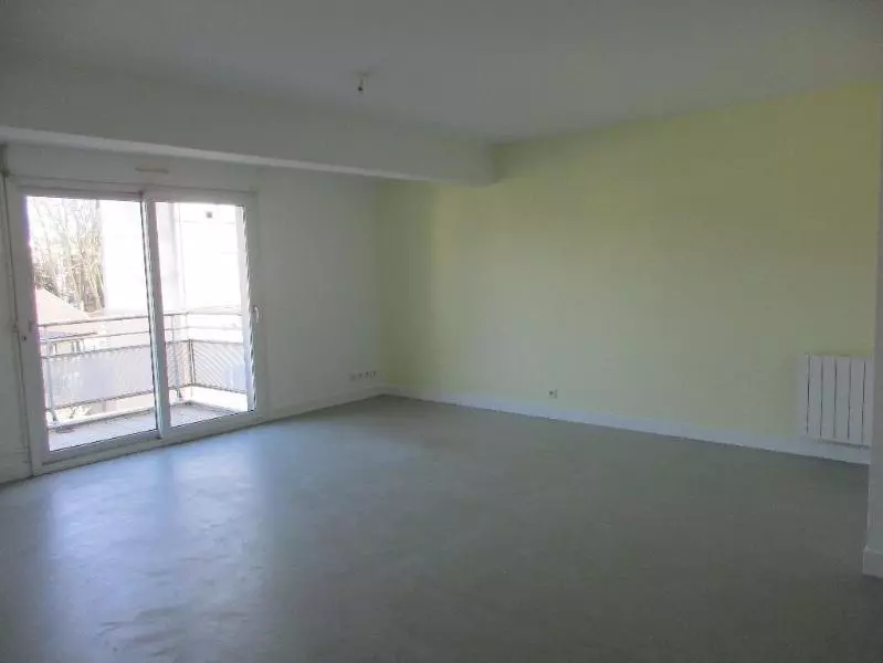 Illustration pour Appartement 2 pièces 69m² Photo Appartement 2 pièces 69m²