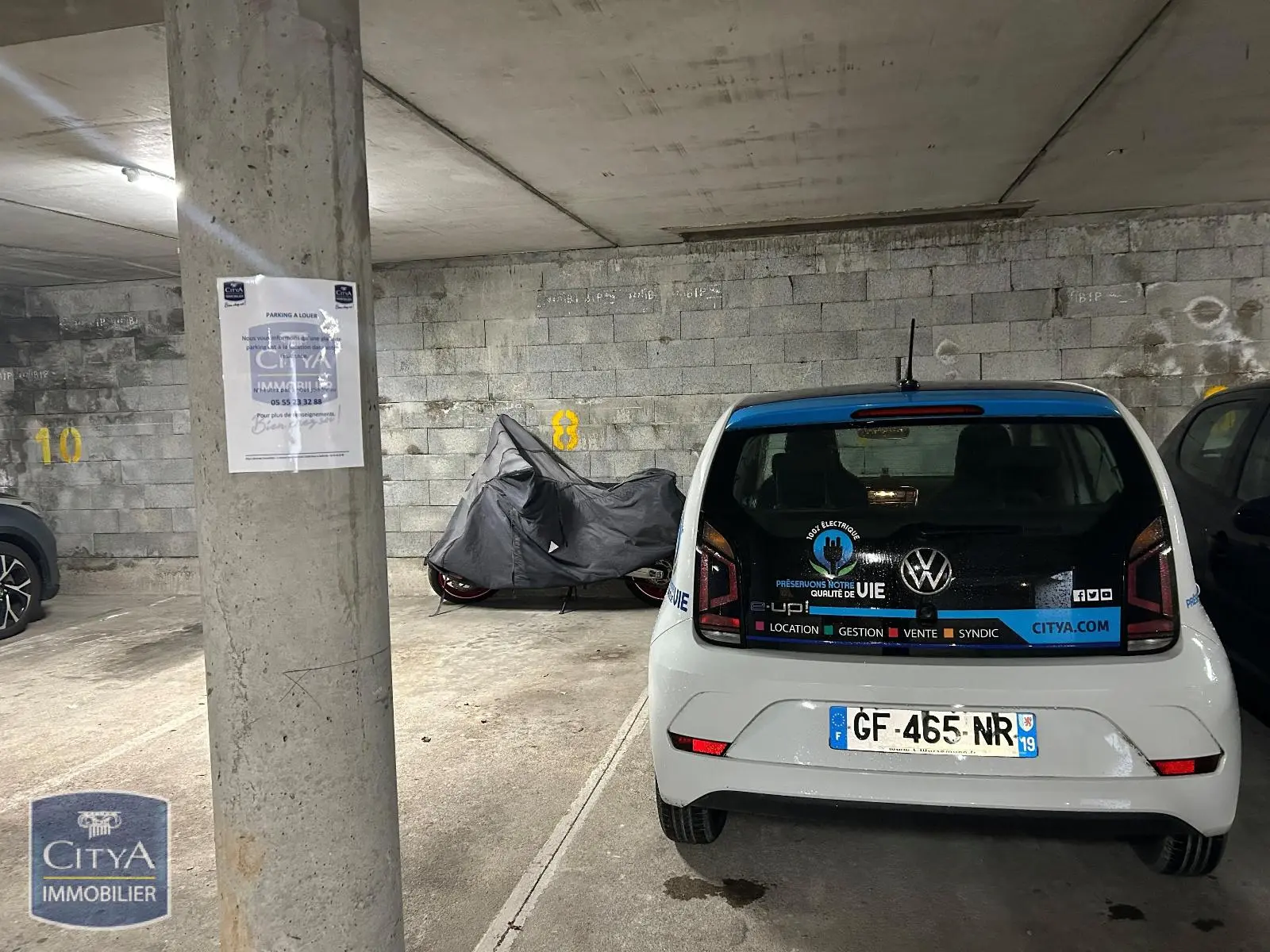 Photo 1 Parking 12m²