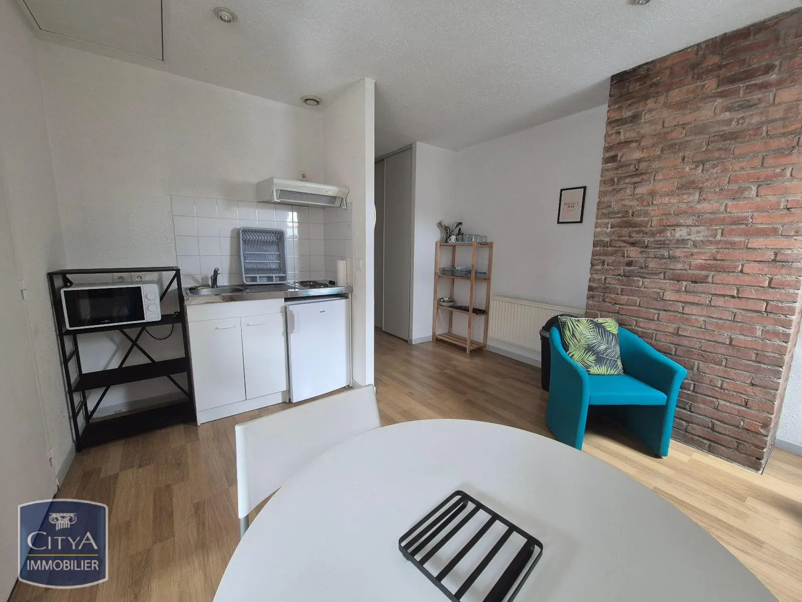 Photo 2 Appartement 1 pièce 33.63m²