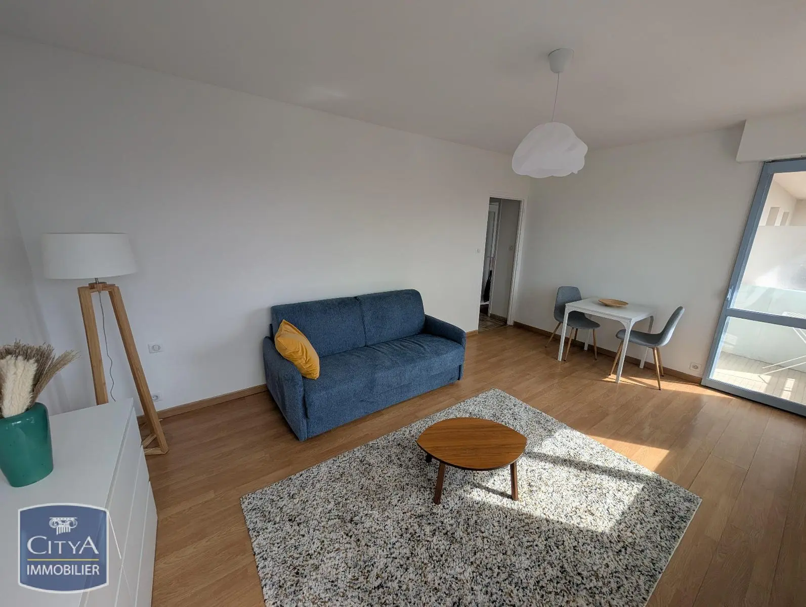 Photo 2 Appartement 1 pièce 32.02m²
