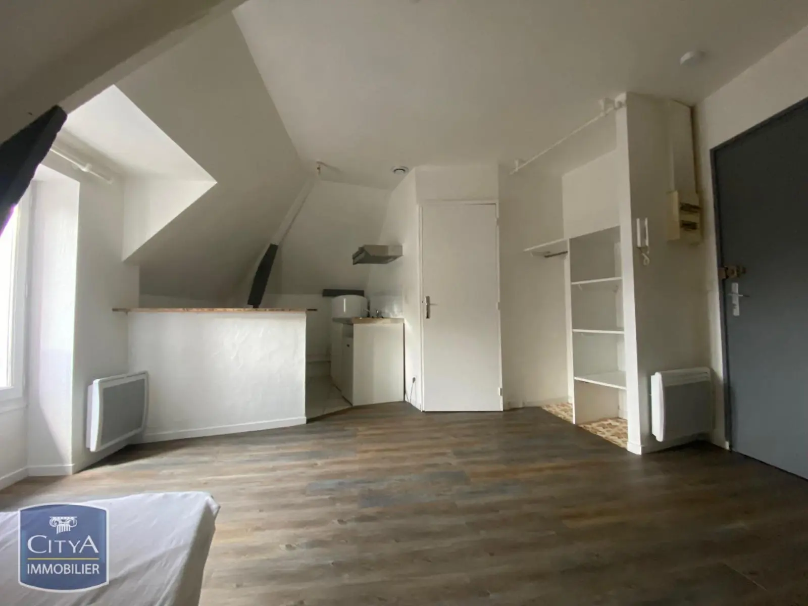 Photo 1 Appartement 1 pièce 18.62m²