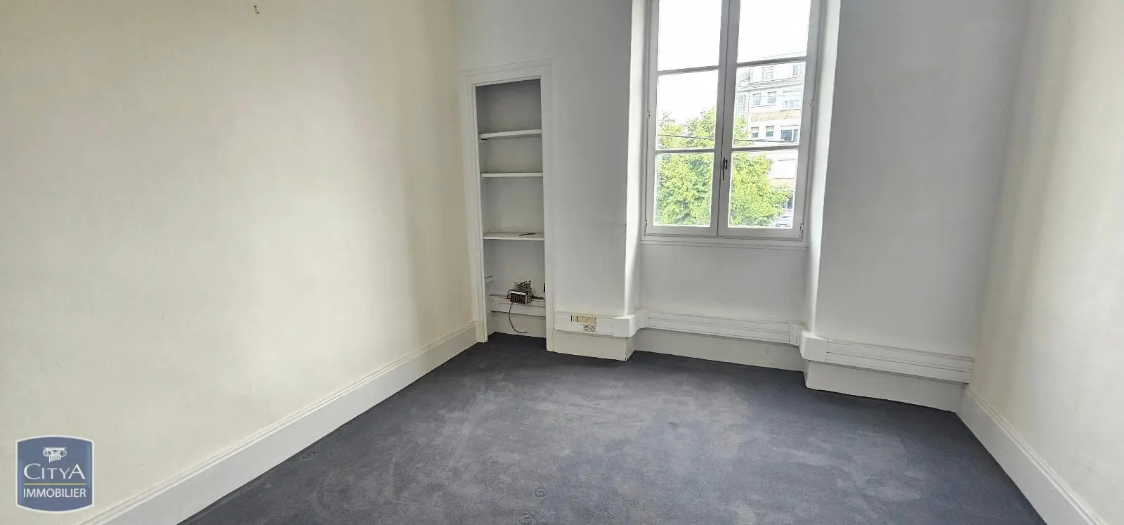Photo 6 Local Commercial 169m²