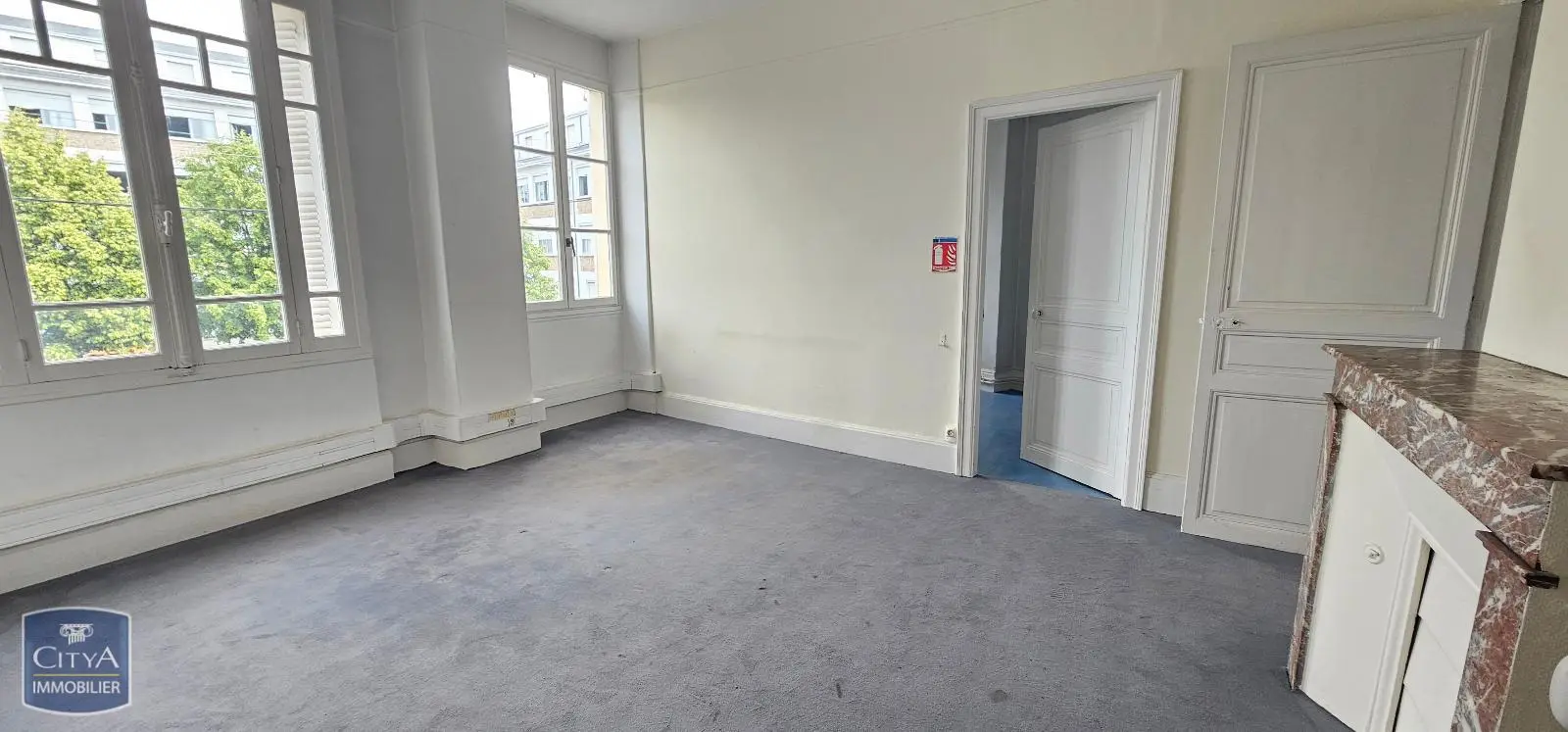 Photo 7 Local Commercial 169m²