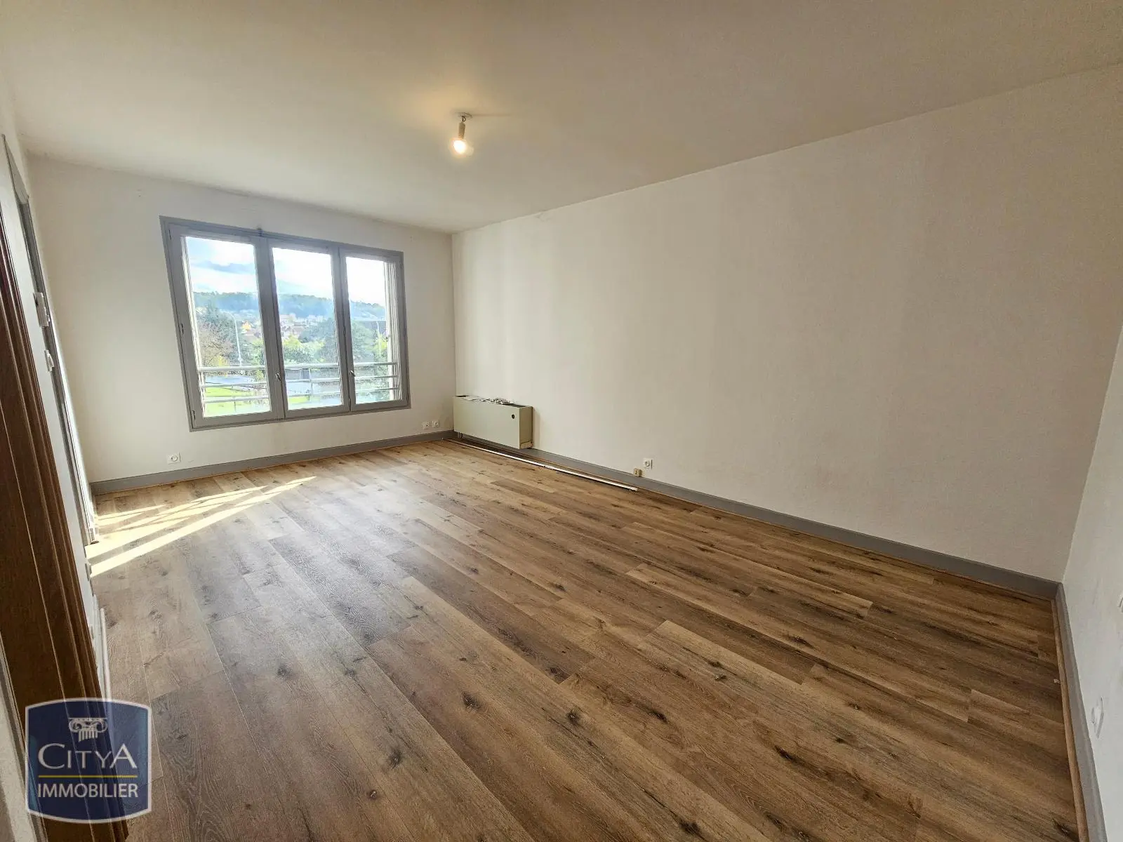 Photo 1 Appartement 1 pièce 33.88m²