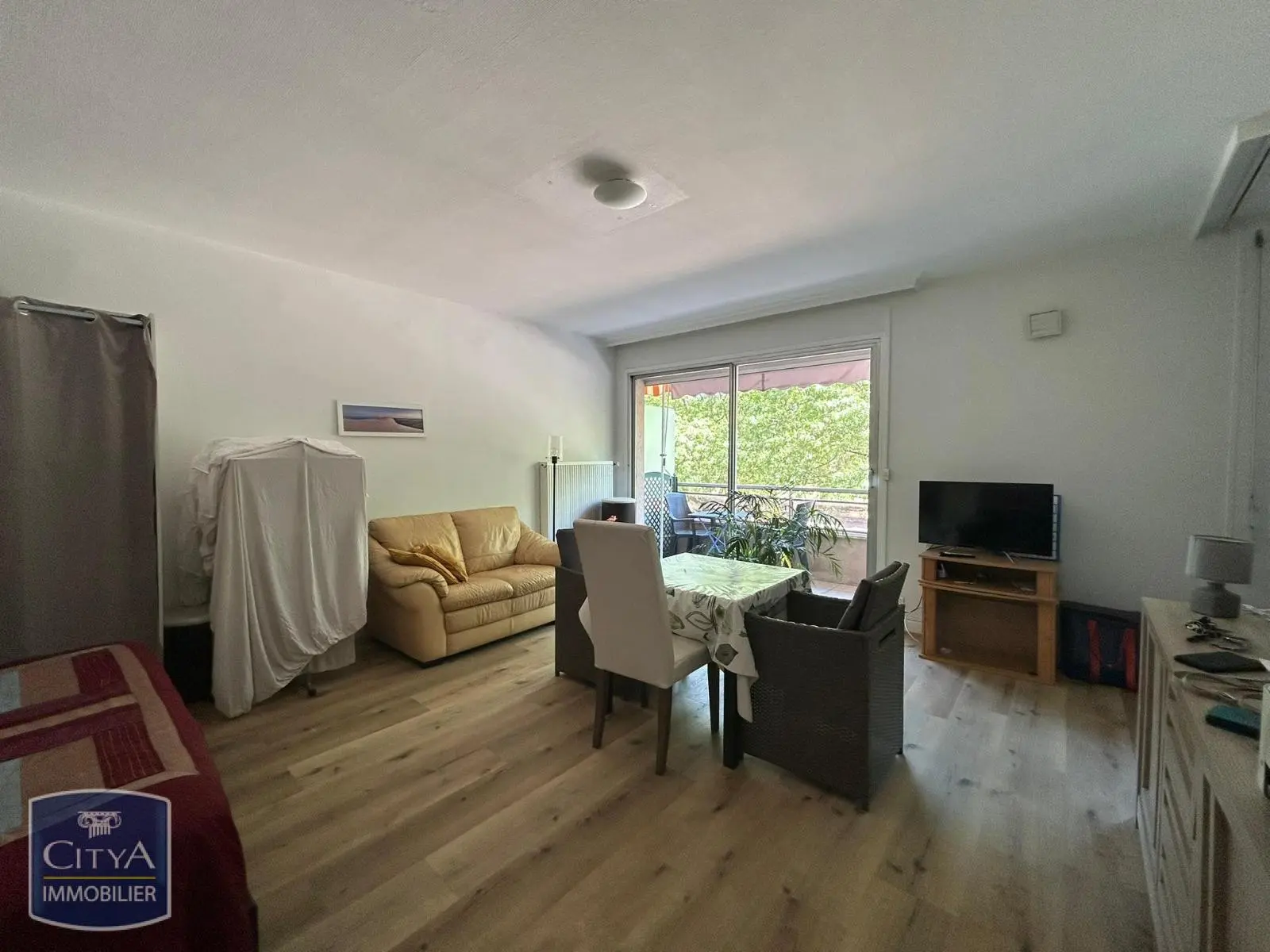 Photo 2 Appartement 1 pièce 34.83m²