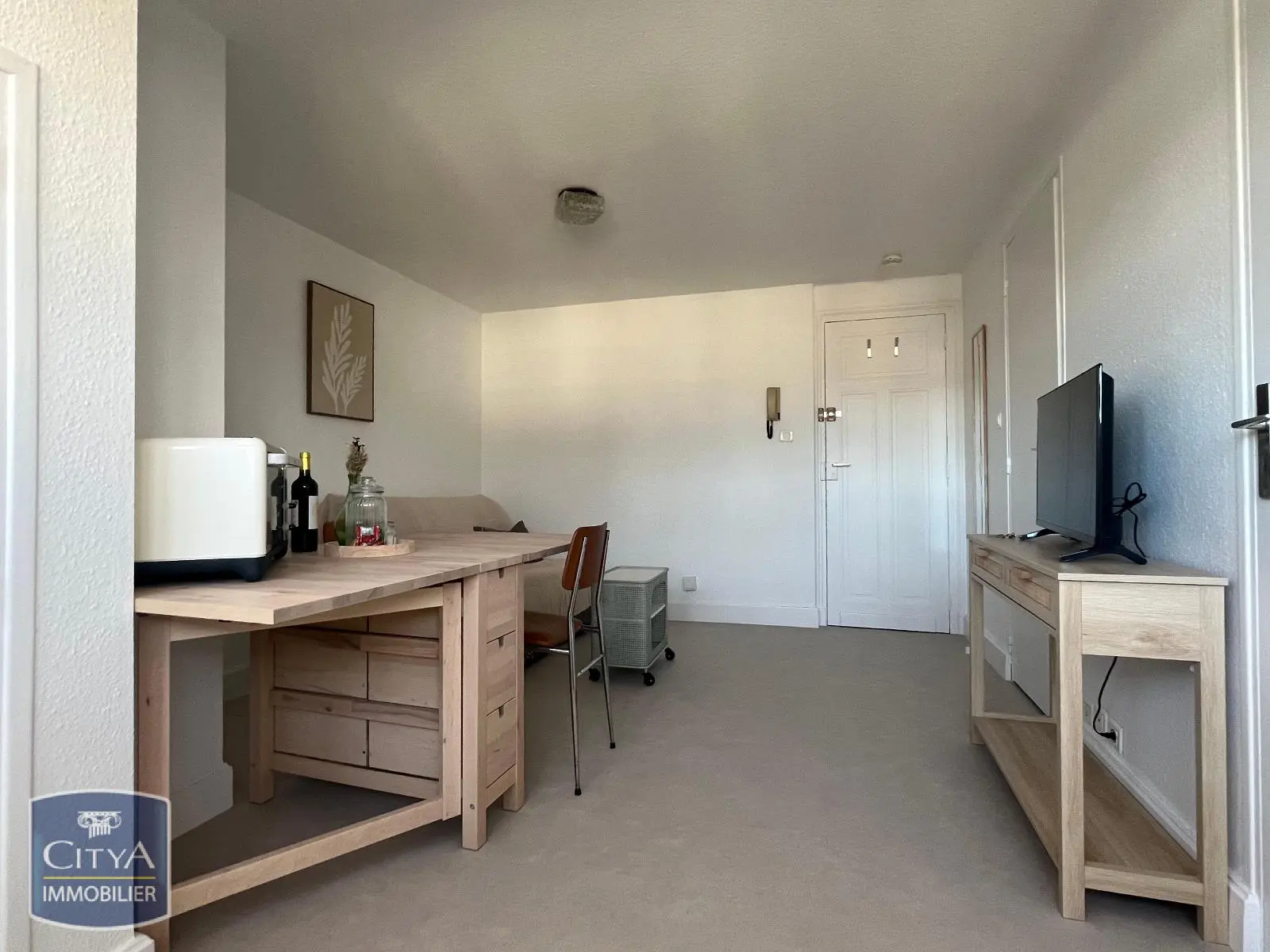Photo 2 Appartement 1 pièce 17.23m²