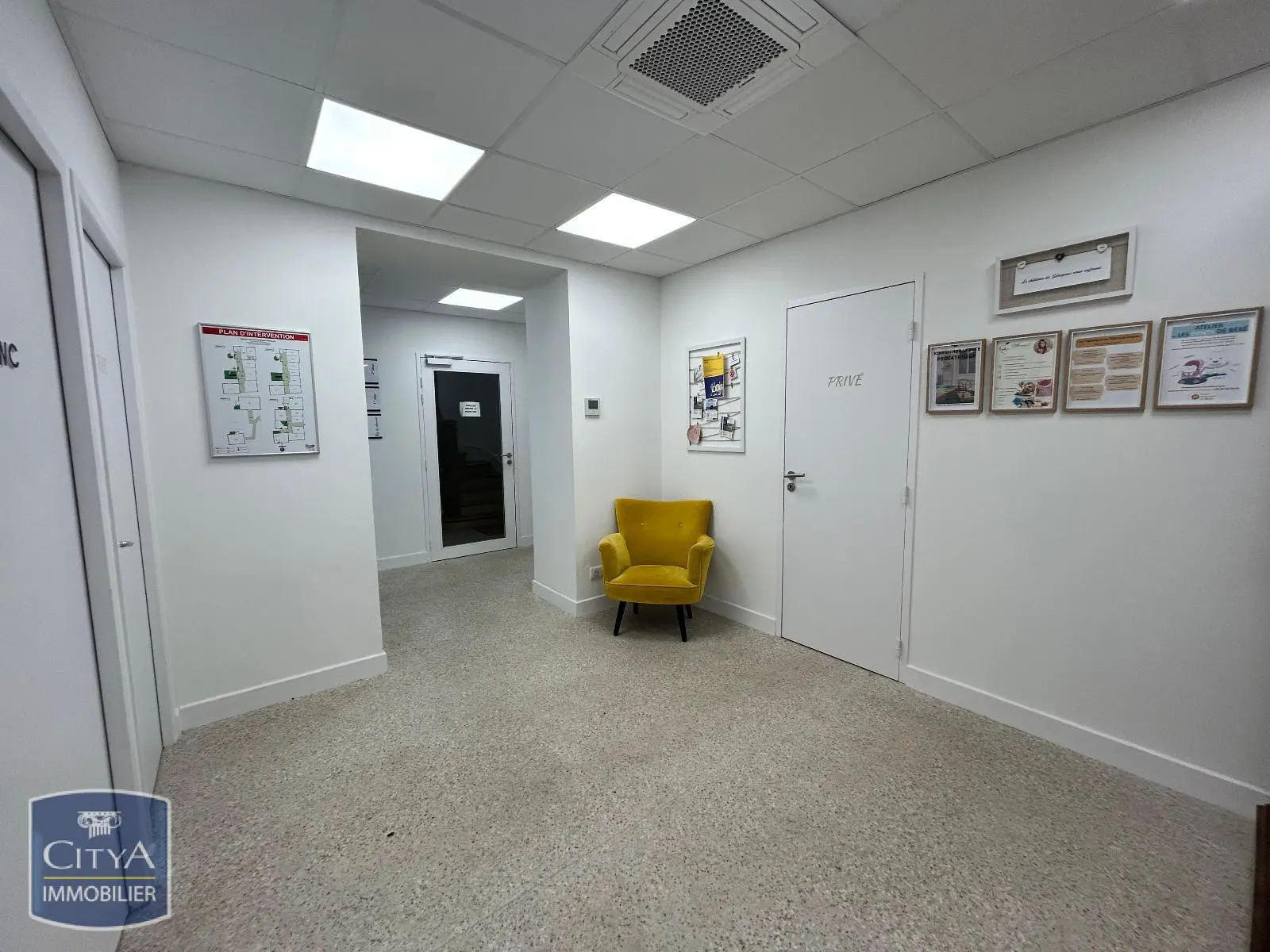 Photo 4 Local Professionnel 1 pièce 12m²