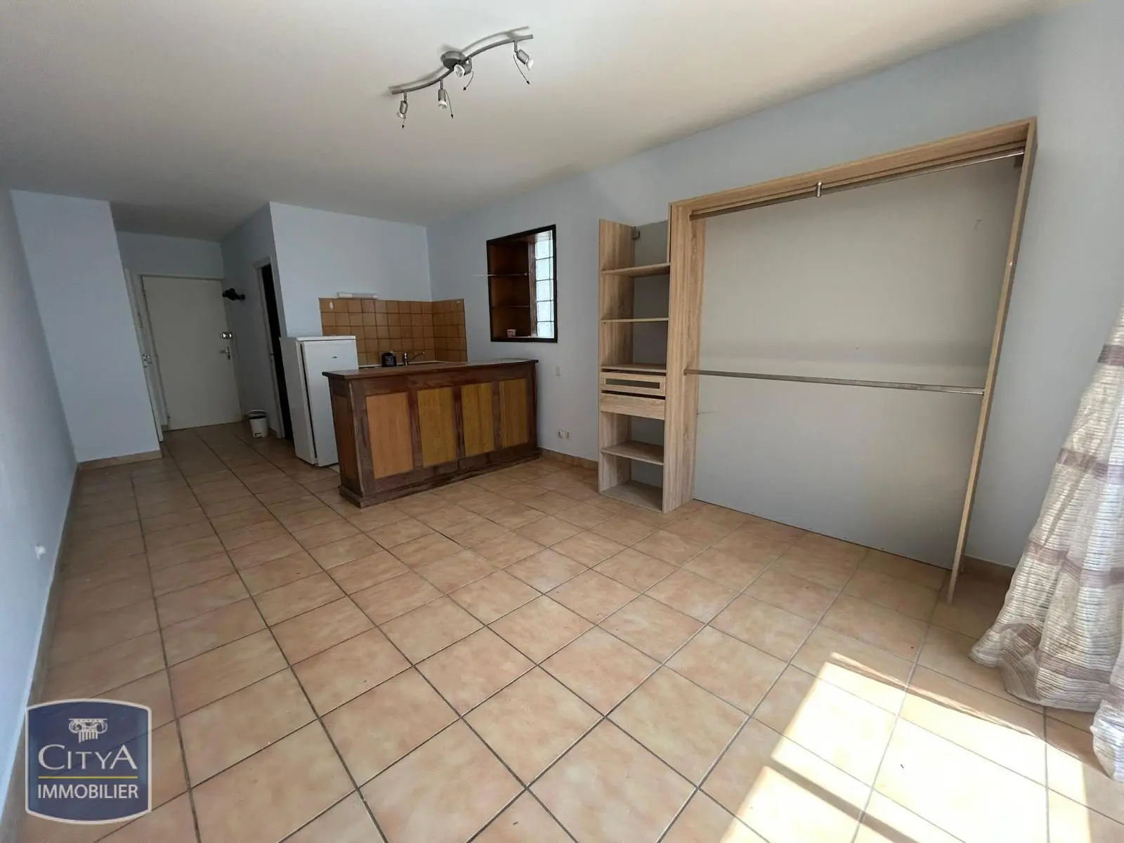 Photo 1 Appartement 1 pièce 28.63m²