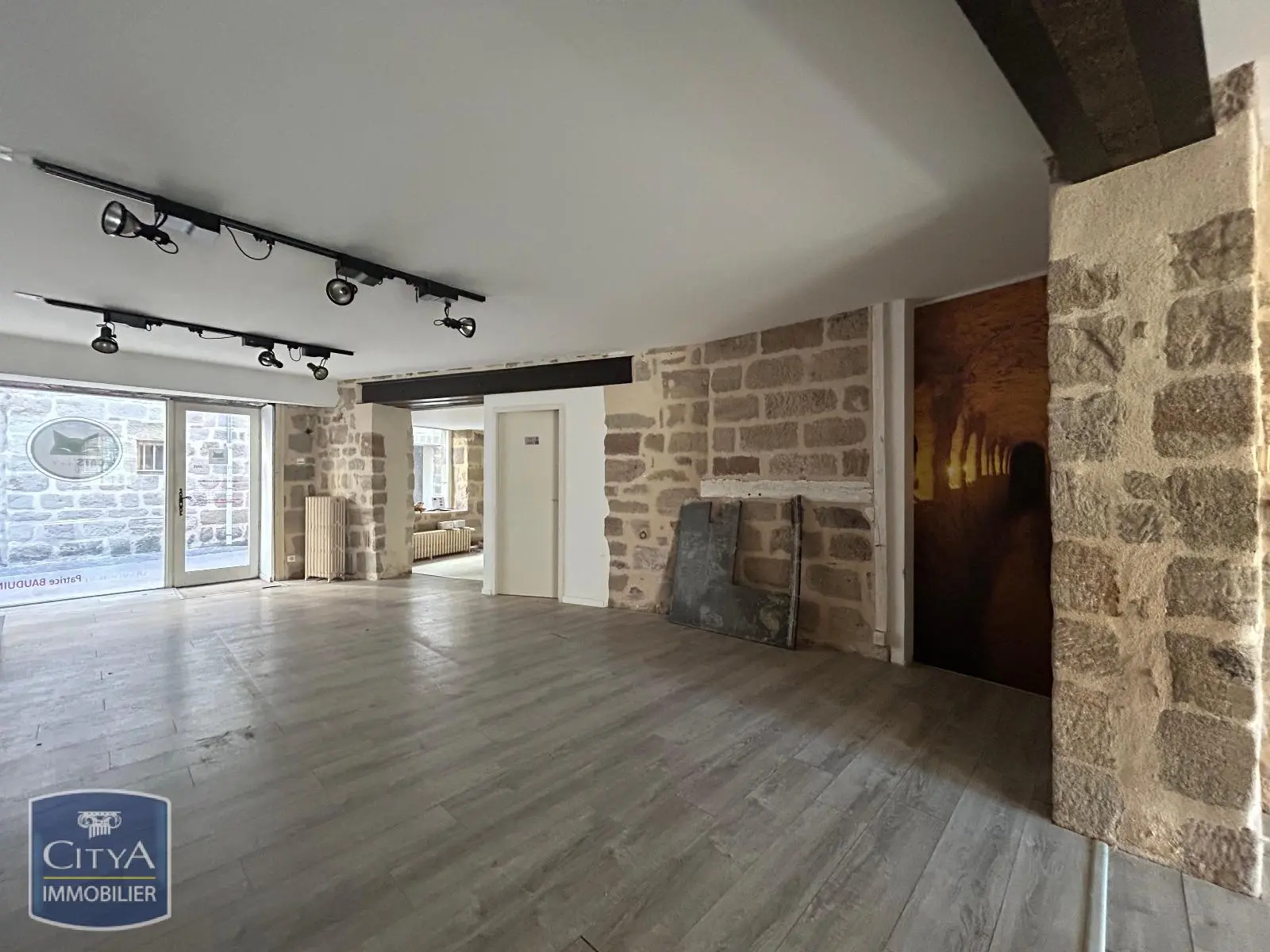 Photo 3 Local Commercial 125m²