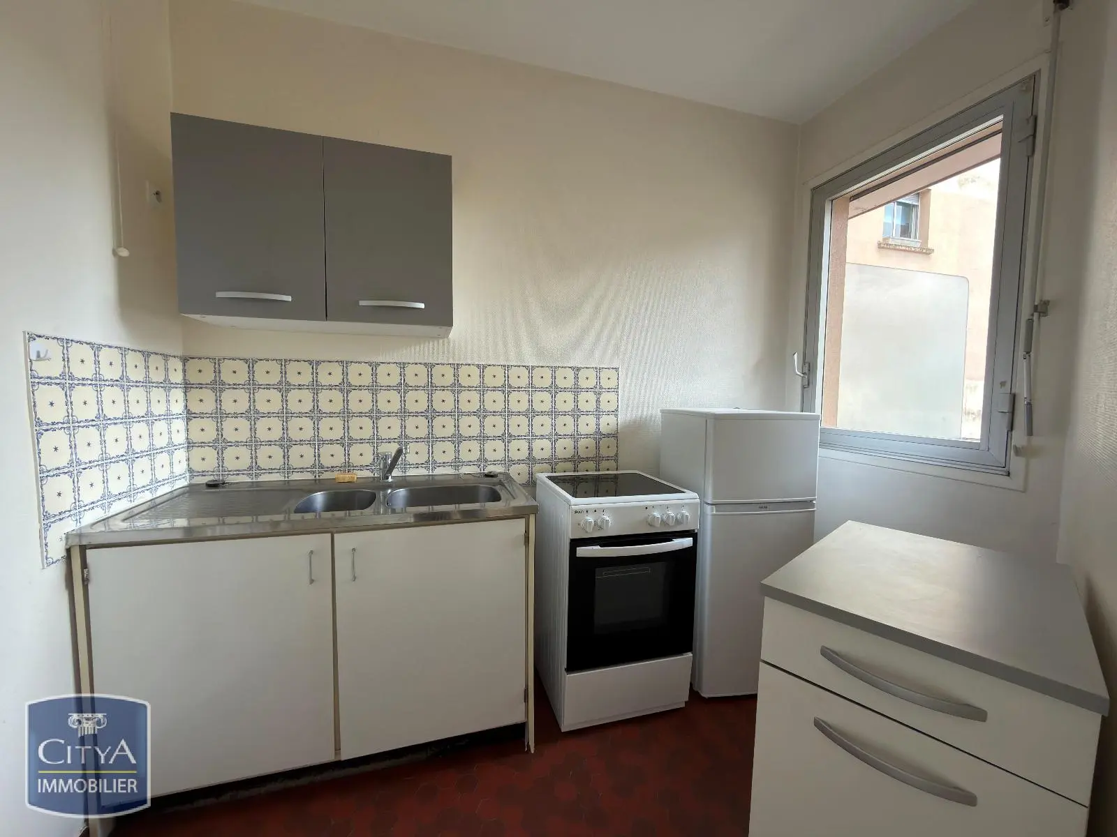 Photo 2 Appartement 1 pièce 27.79m²