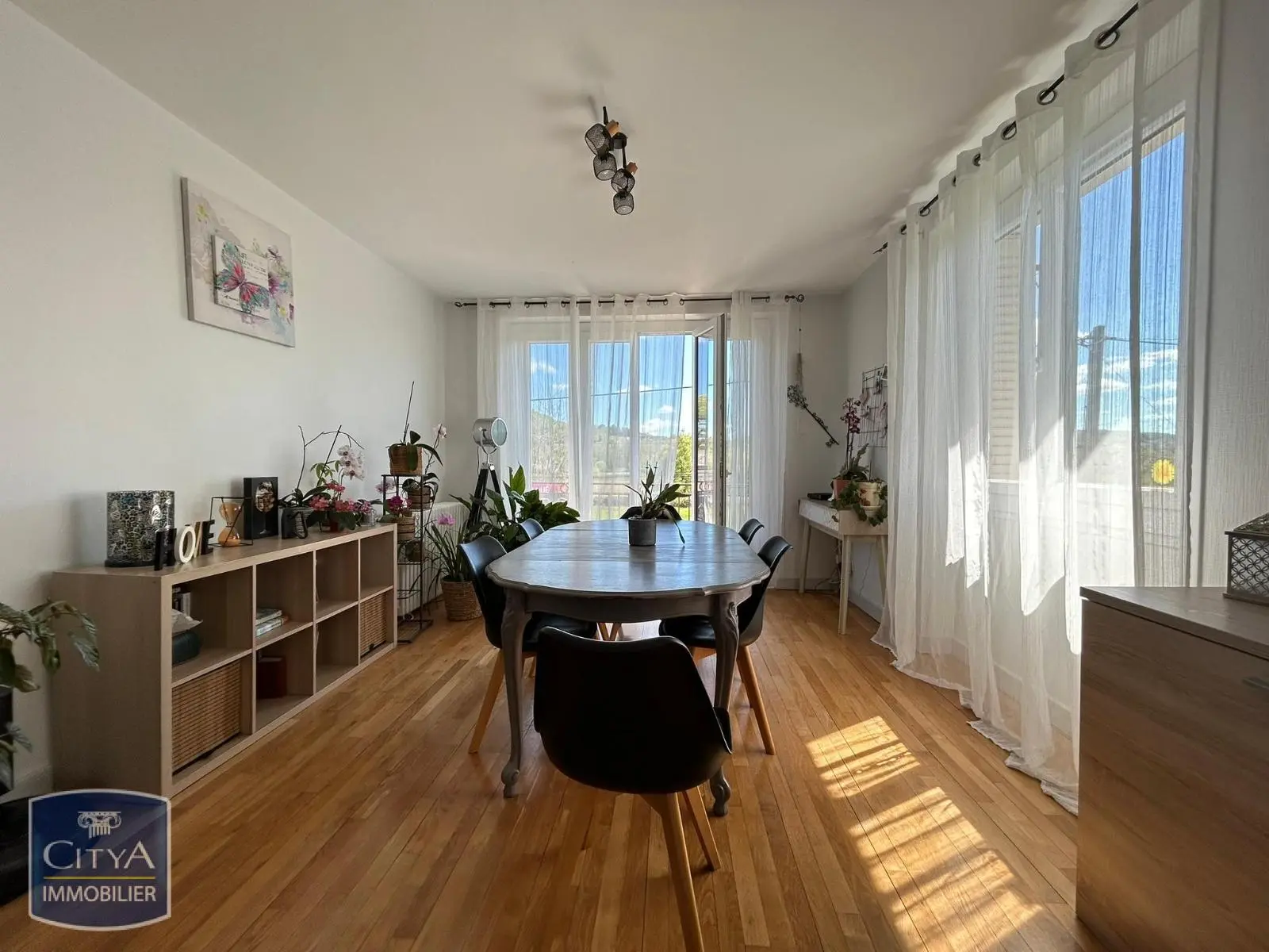 Photo 2 Maison 5 pièces 141.9m²