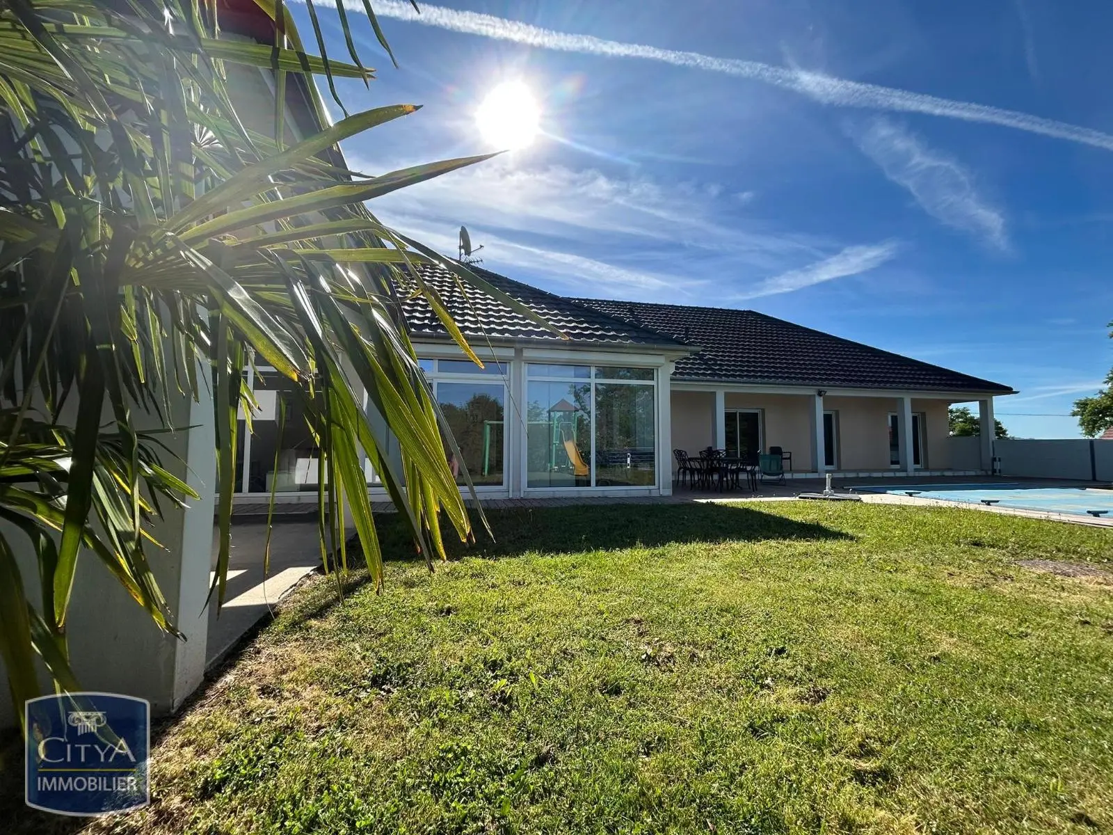 Photo 1 Maison 6 pièces 155.44m²