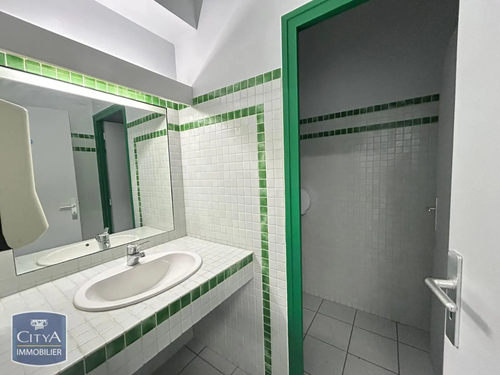 Photo 7 local professionnel Brive-la-Gaillarde