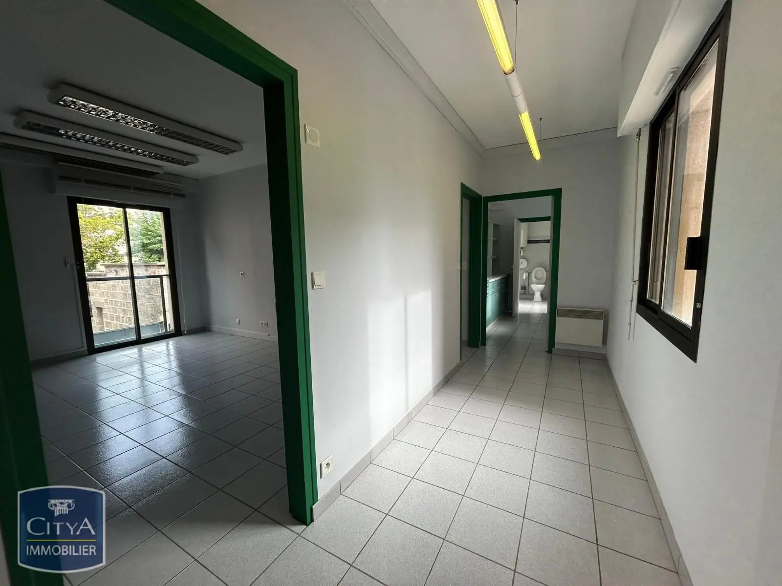 Photo 3 local professionnel Brive-la-Gaillarde