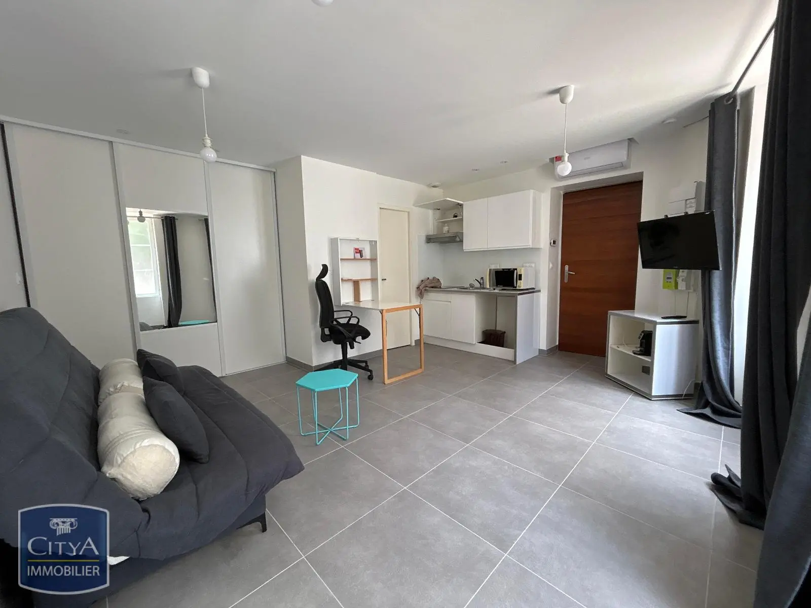 Photo 1 Appartement 1 pièce 23.21m²