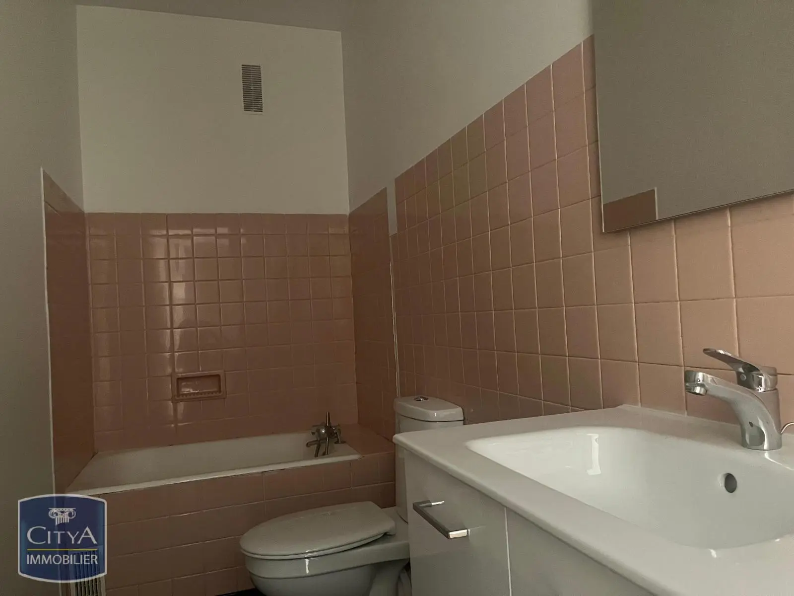Photo 3 Appartement 1 pièce 30.56m²
